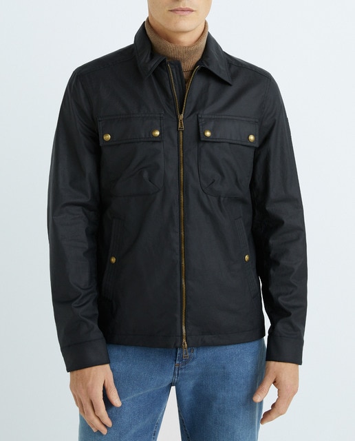 Imagen 0 de Sobrecamisa con cremallera de cuatro bolsillos con logo pequeño en brazo de hombre