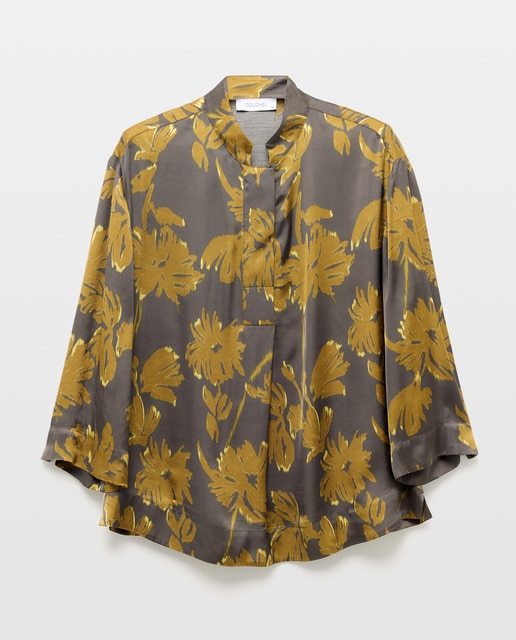 Imagem 0 de Blusa com Estampado Floral e Gola à Padre