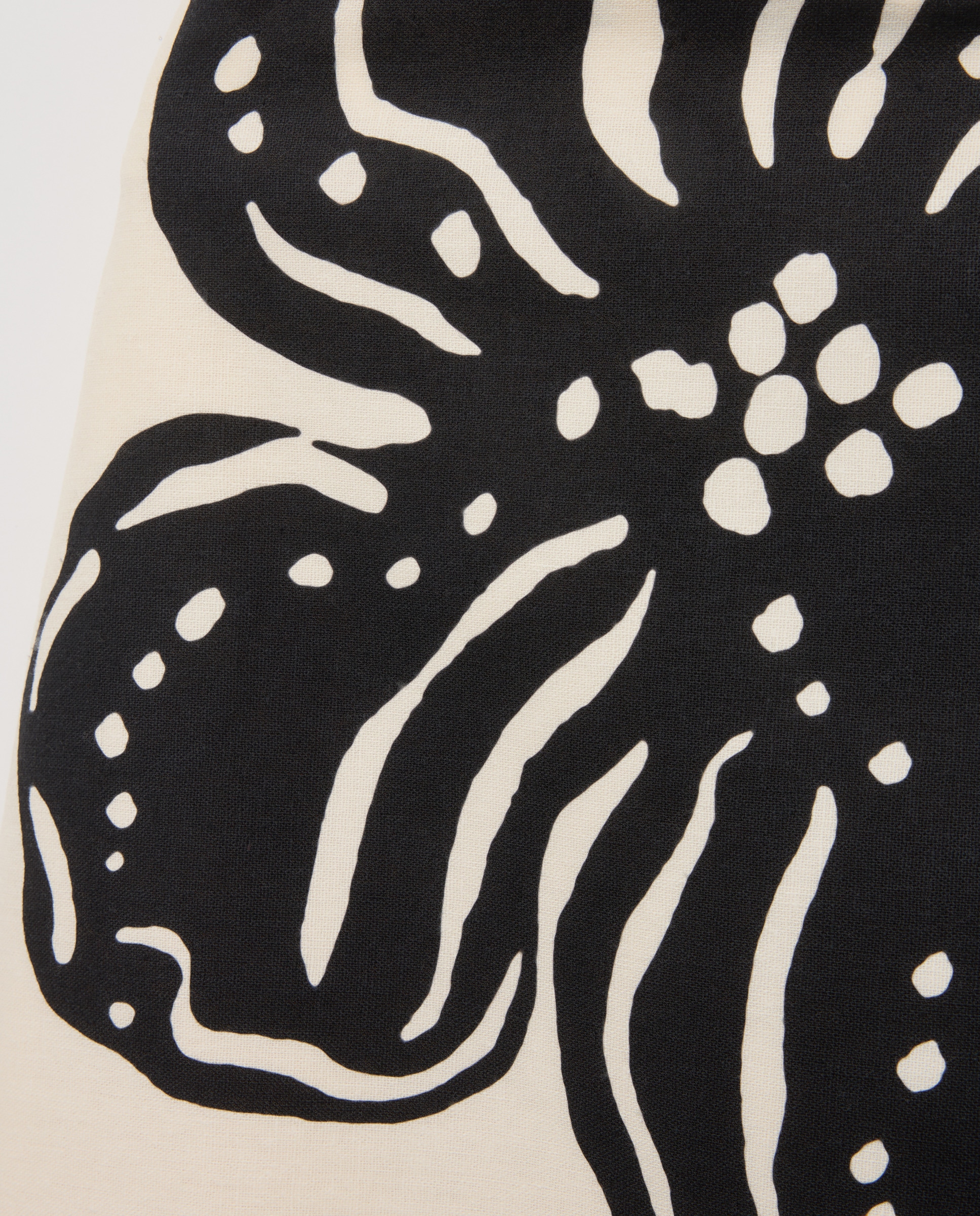 Saia Midi Estampada com Linho Preto-5