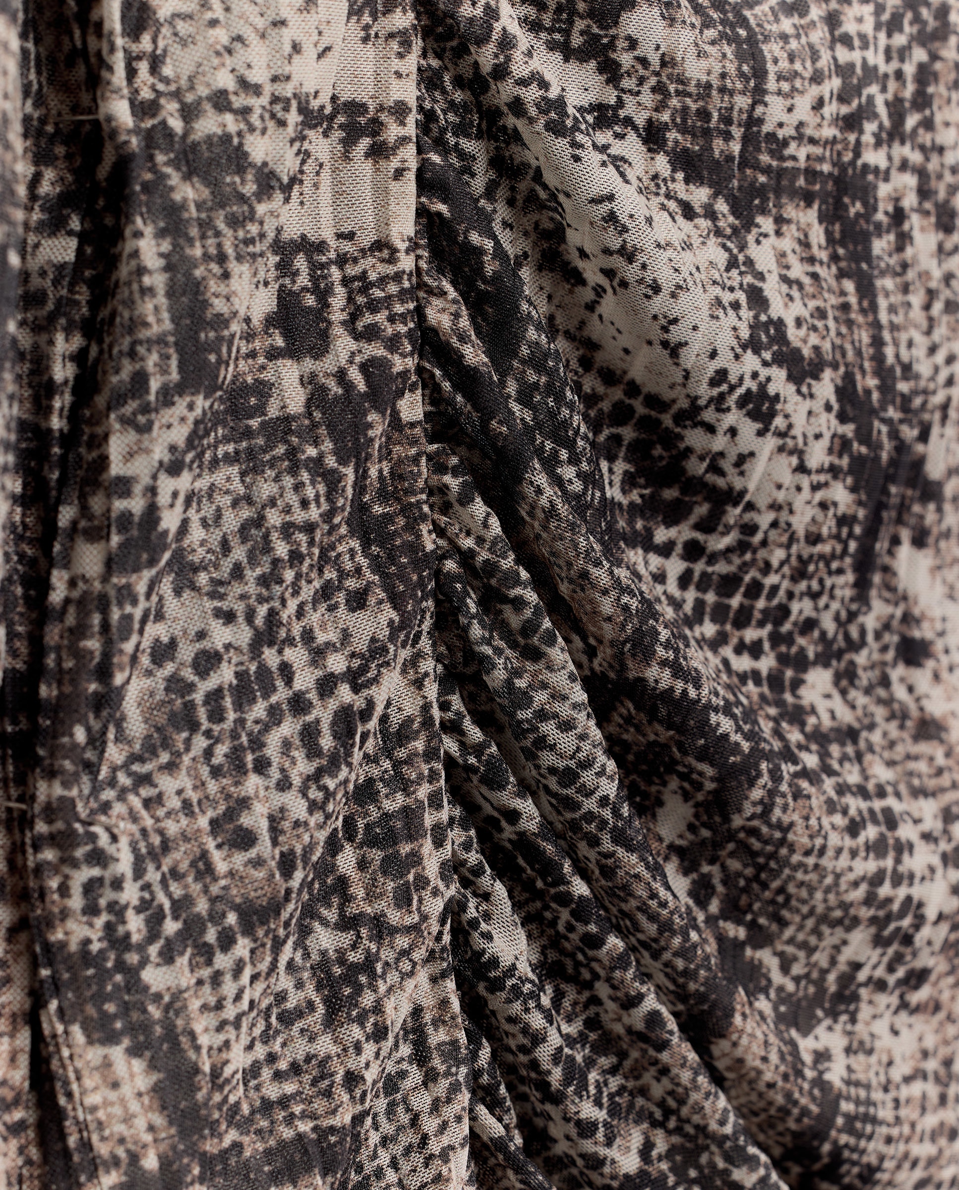 Camisola com Decote Assimétrico e Manga Comprida Castanho-6