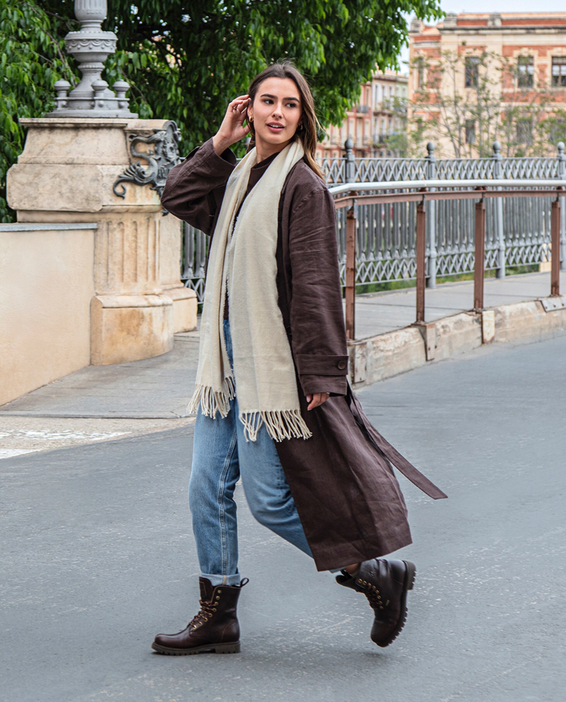 Botas em Pele e com Forro de Goretex Castanho-escuro-8