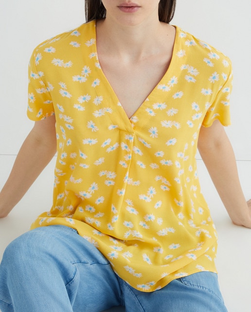 Imagen 0 de Blusa de mujer estampada viscosa