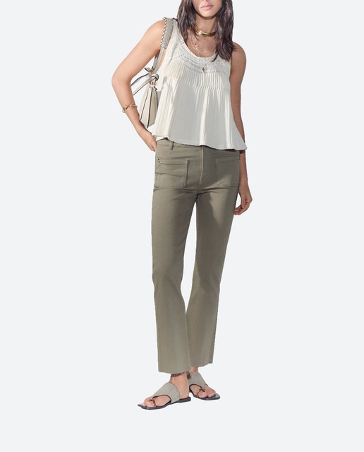 Imagen 0 de Pantalón de mujer crop flare tiro medio