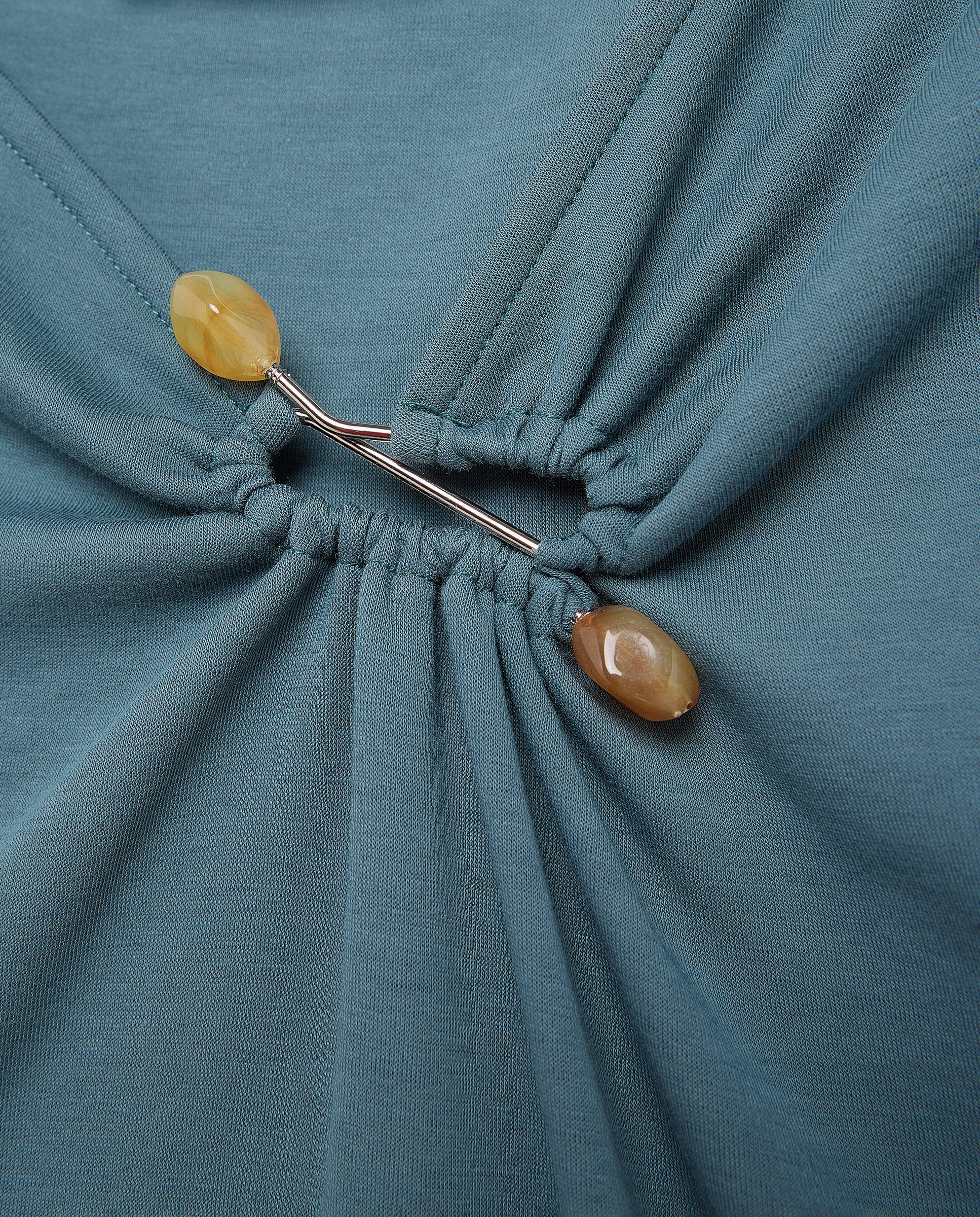 T-shirt com Detalhe de Missanga no Decote Verde Pato-6