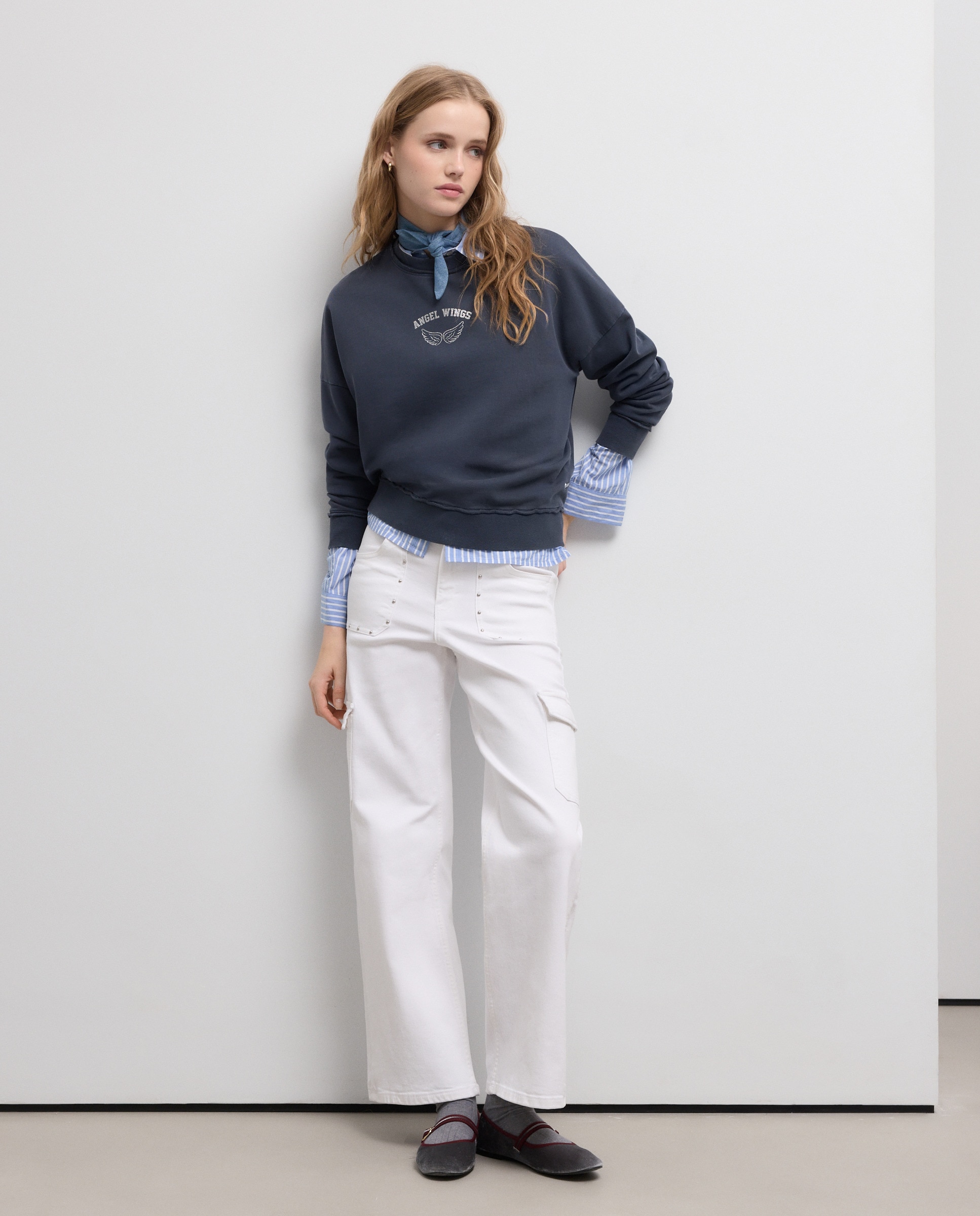 Imagem 0 de Calças Regular Lisas de Algodão