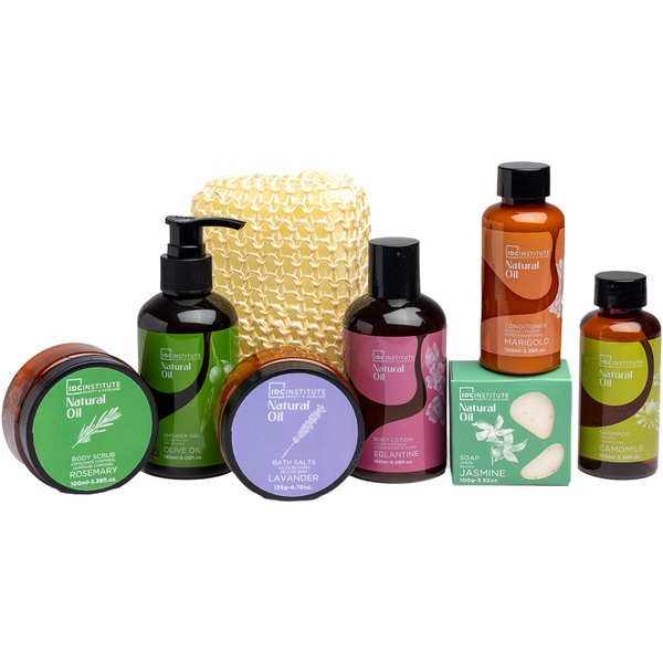 Cesta regalo Natural Oil con exfoliante corporal, gel ducha, sales baño, loción corporal, acondicionador y champú camomila