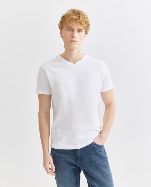 Imagen 0 de Camiseta de hombre manga corta cuello pico básica