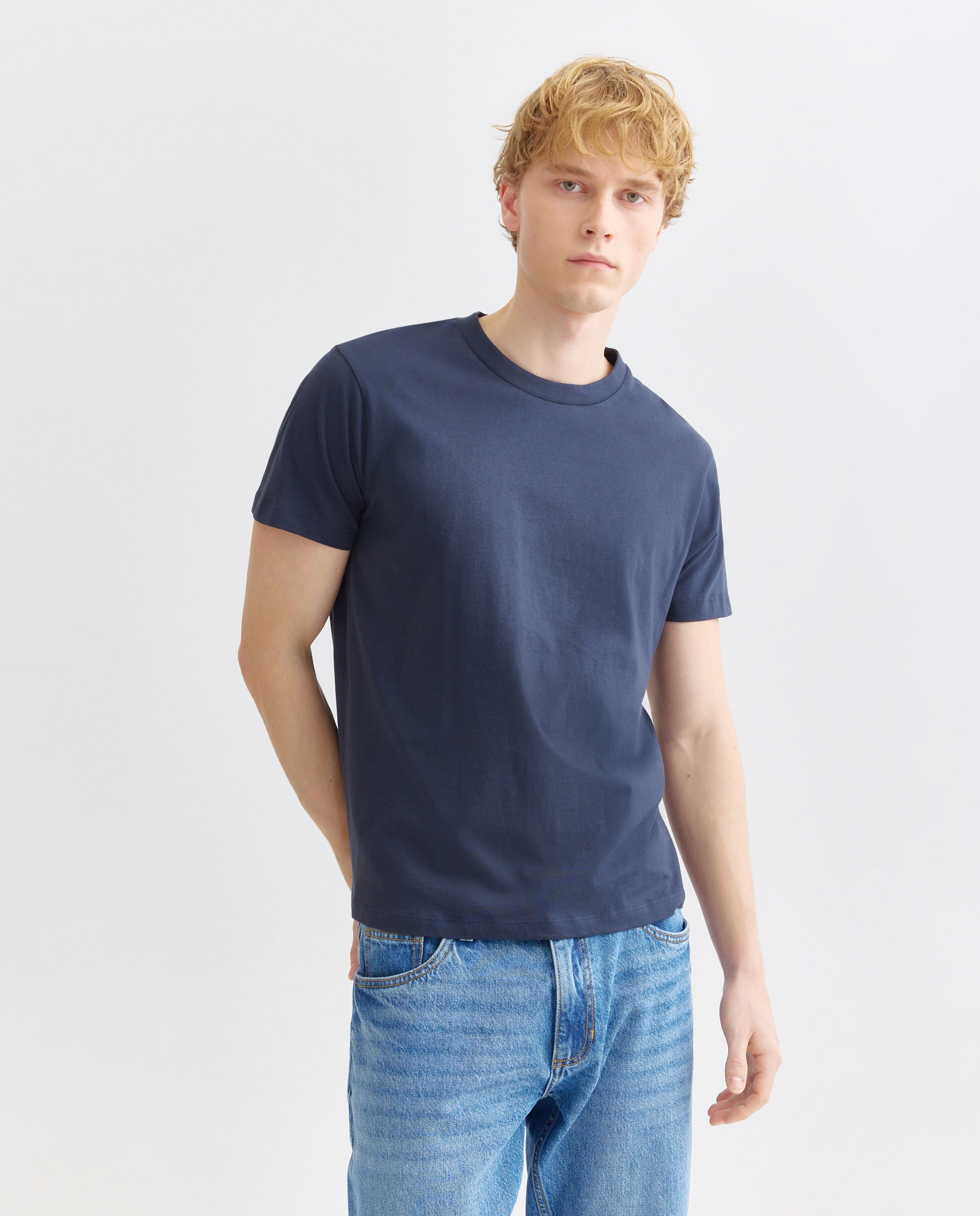 Imagen 0 de Camiseta de hombre manga corta cuello caja básica