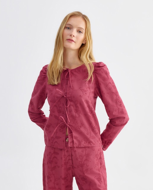 Imagen 0 de Blusa bordada de mujer total look