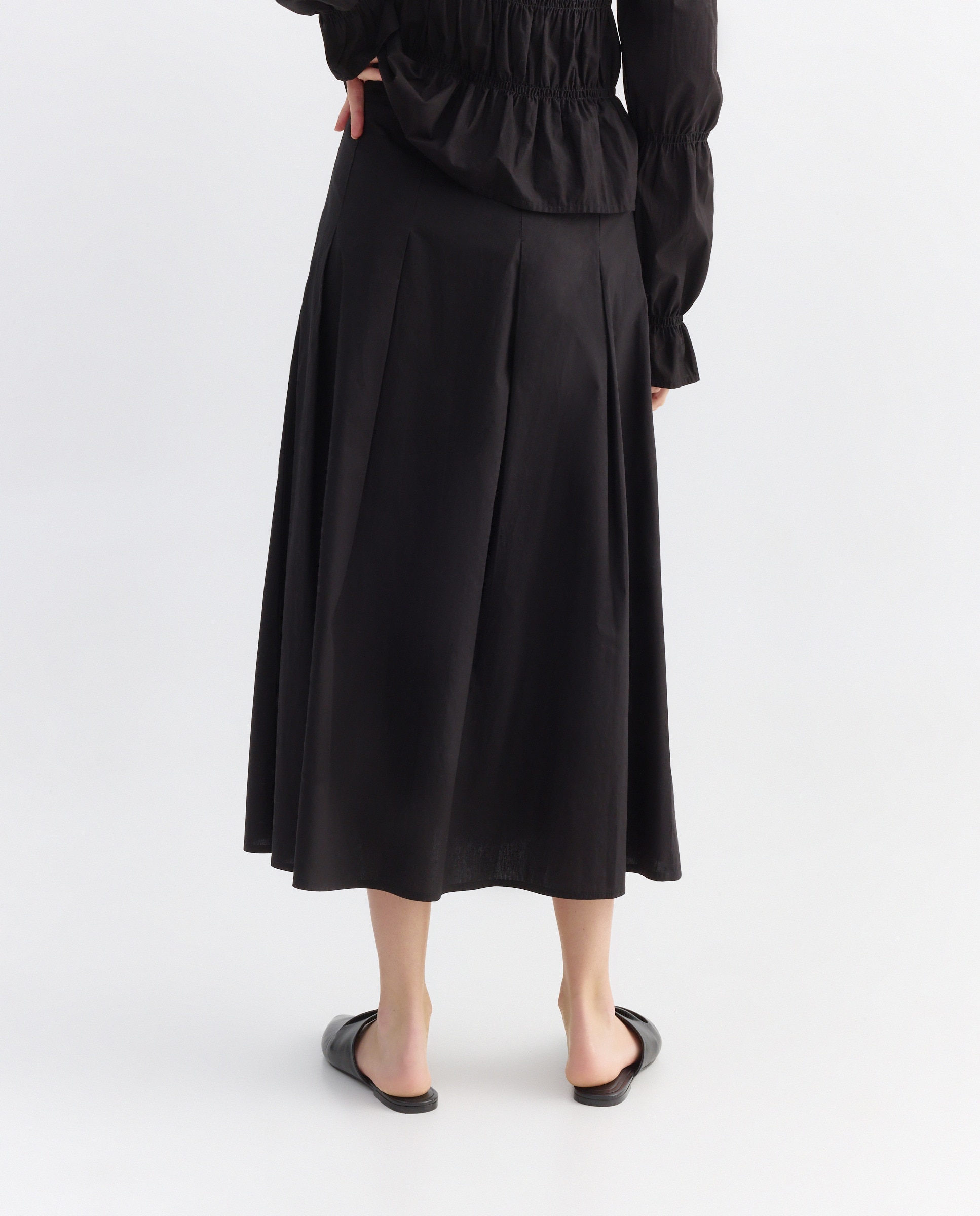 Falda de mujer con pliegues total look Negro-3
