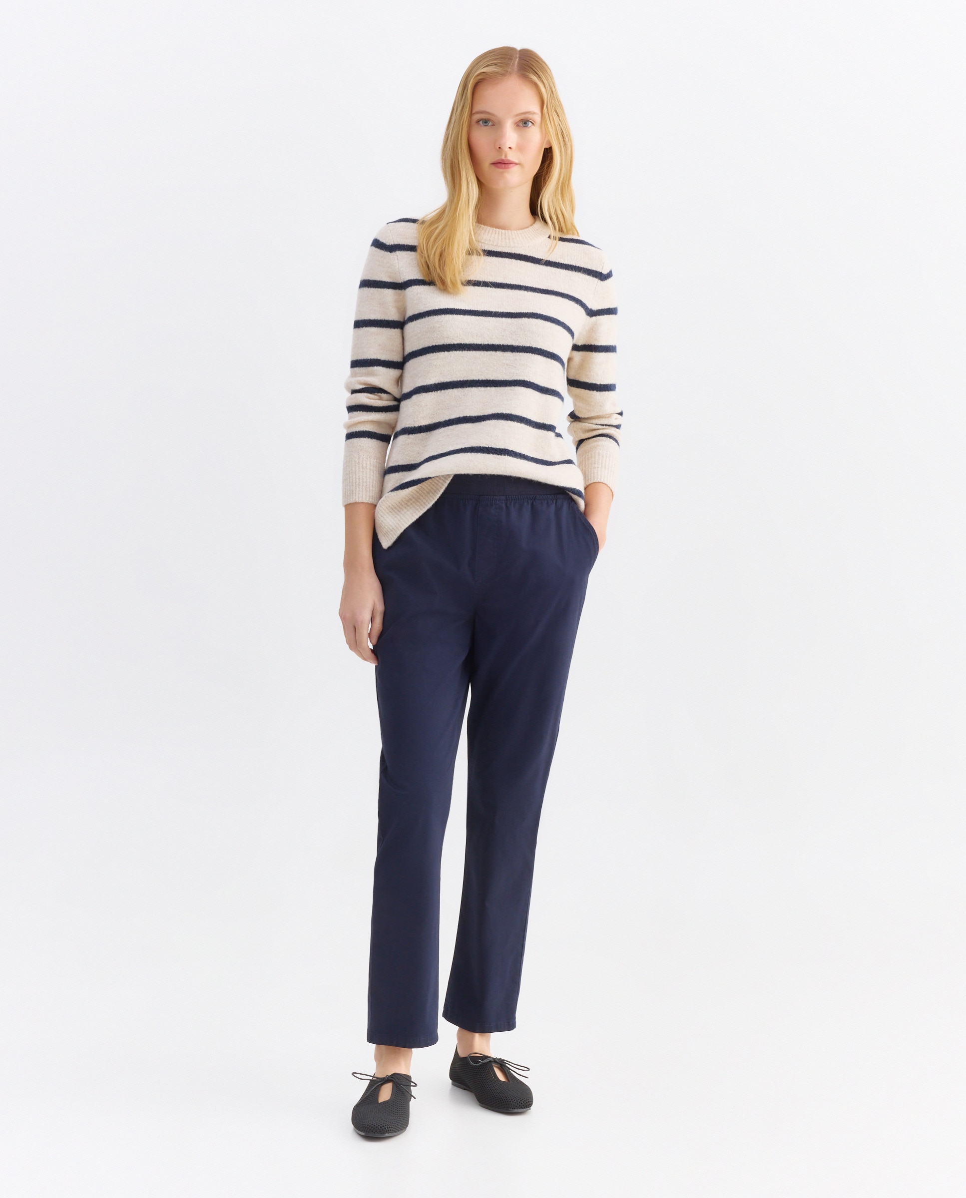 Imagen 0 de Pantalón largo con goma elástica de mujer