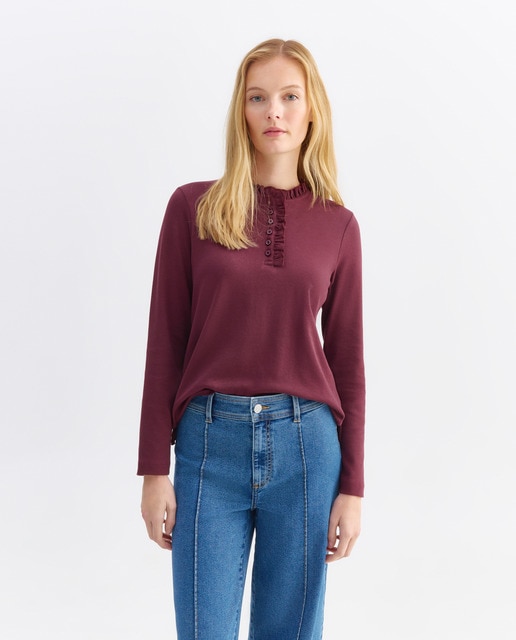 Imagen 0 de Camiseta de mujer cuello caja con volantes