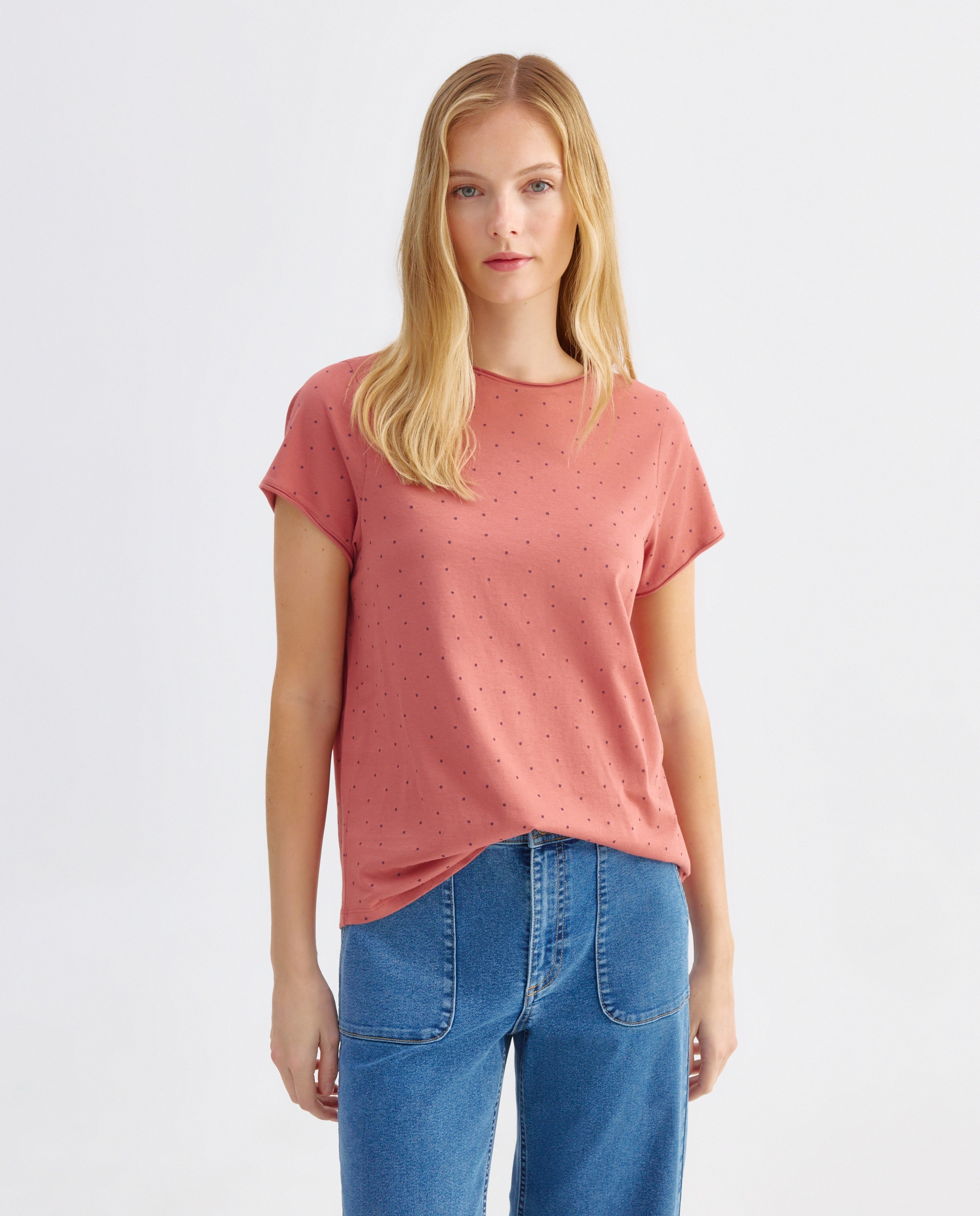 Imagen 0 de Camiseta estampada de mujer cuello caja