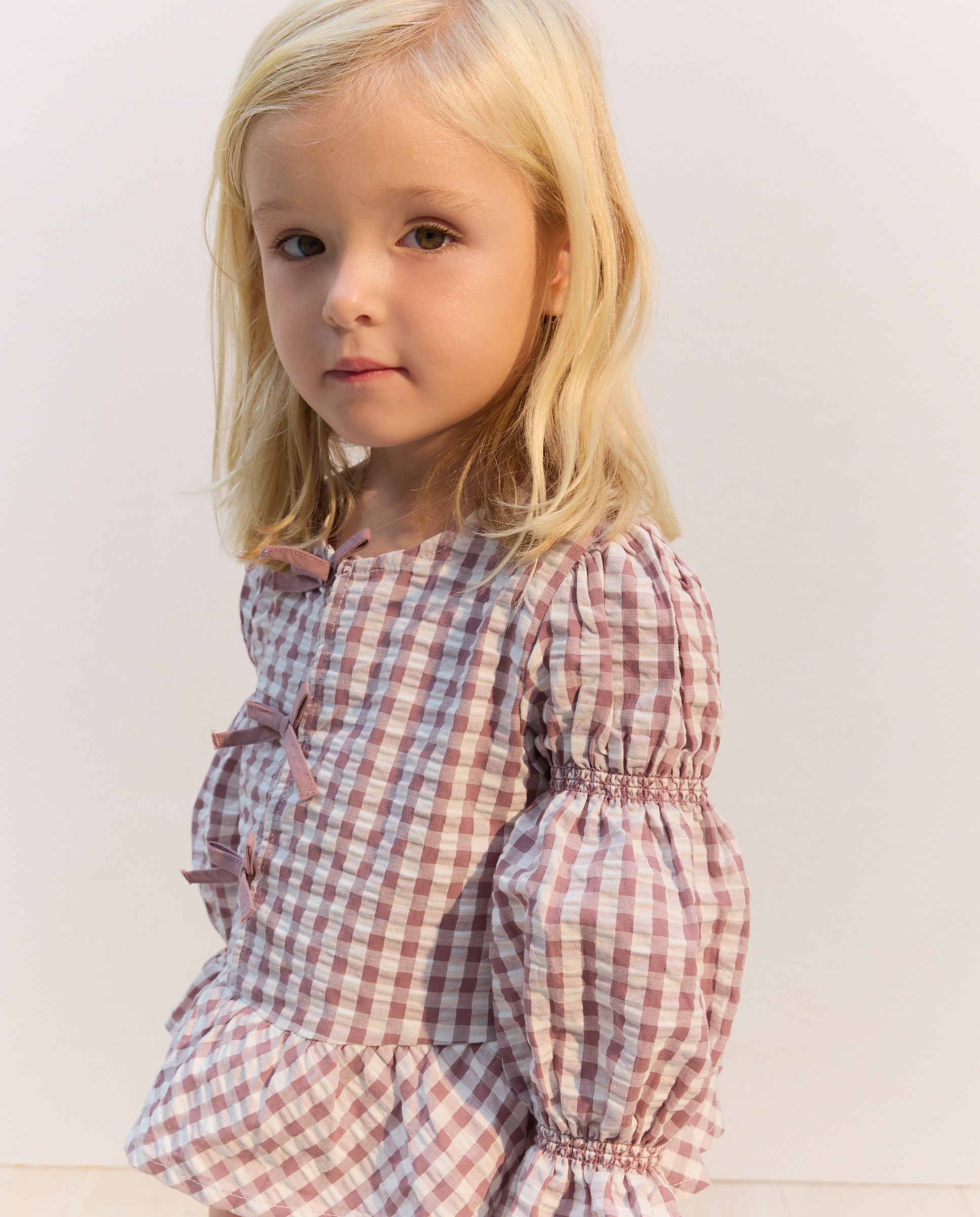 Blusa com Manga em Balão, Laços e Vichy Vermelho-3