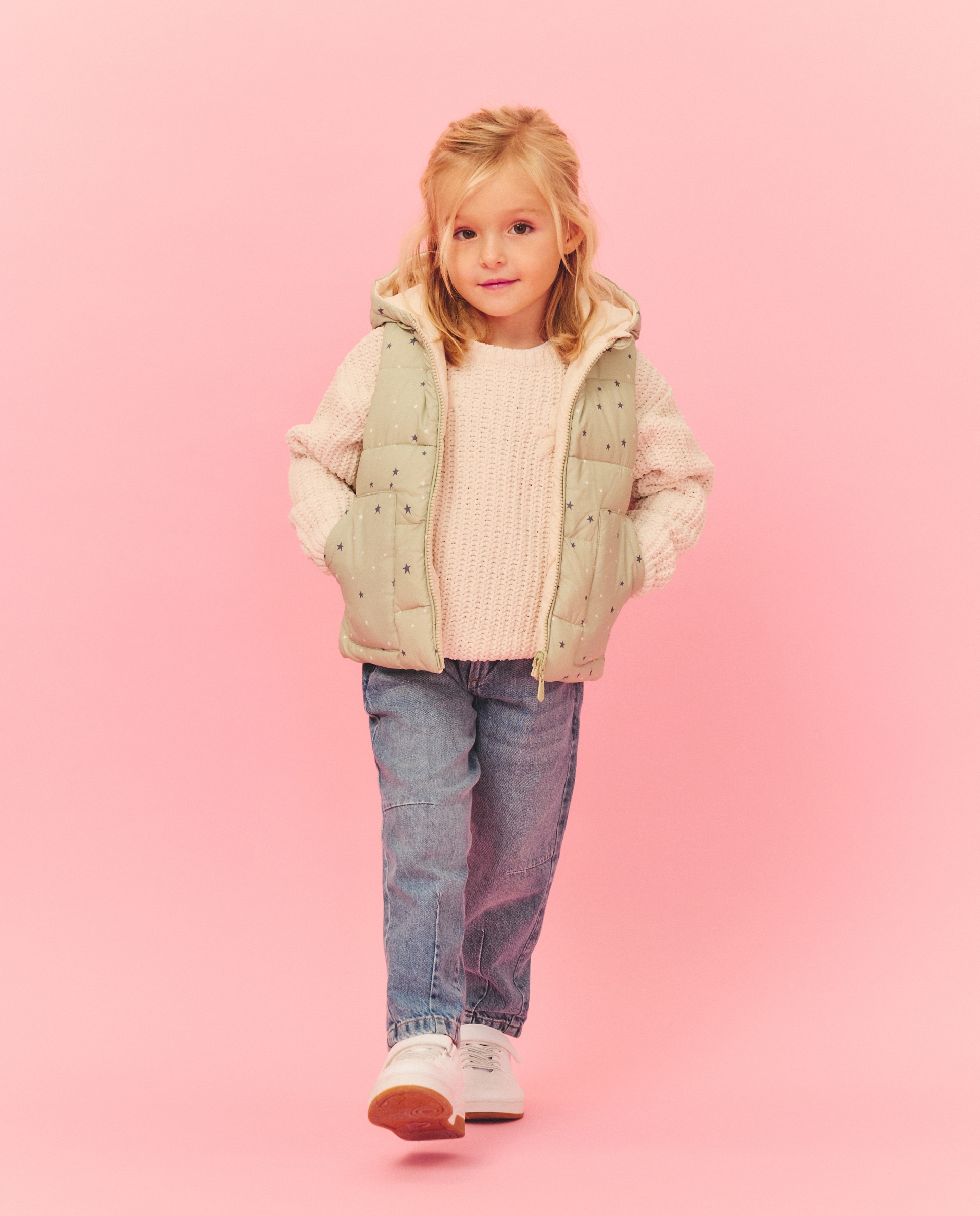 Colete de Nylon com Capuz e Estampado de Estrelas Verde-3