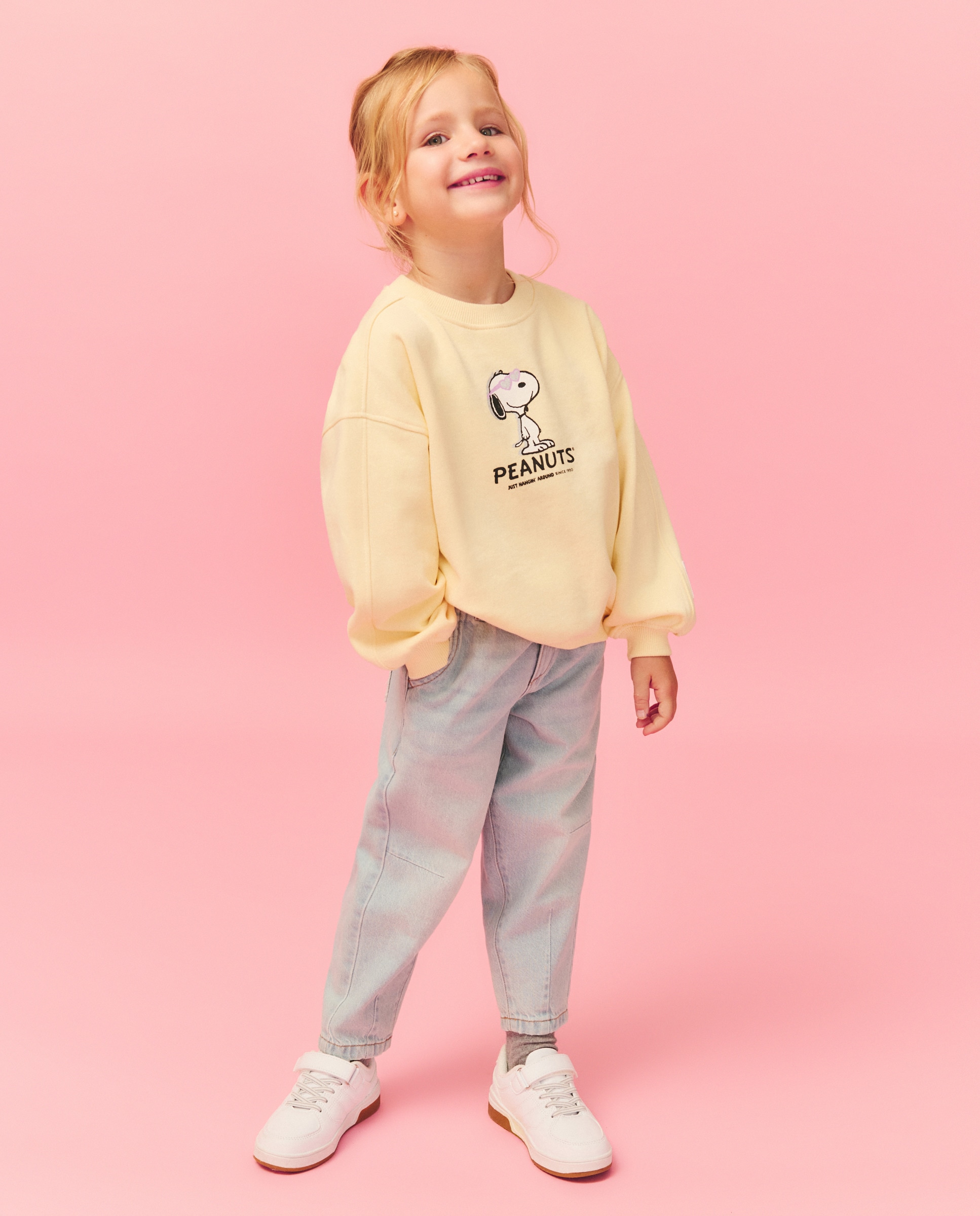 Sweatshirt de Decote Redondo com Estampado Posicional Snoopy com Óculos de Foil Kids El Corte Inglés 150 Baunilha-2
