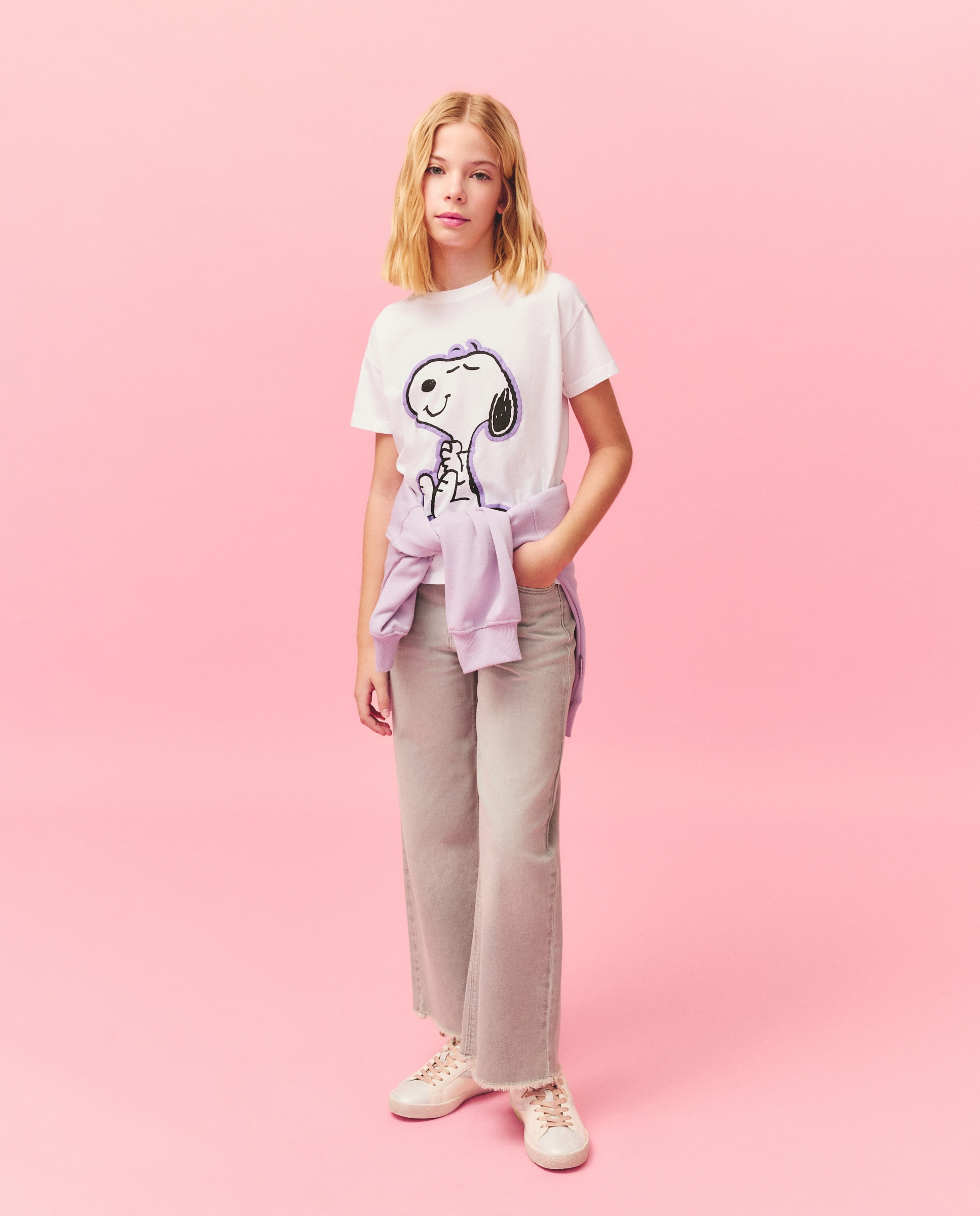 T-shirt de Manga Curta com Estampado Posicional Snoopy e Contorno de Cor em Contraste Kids El Corte Inglés Branco-marfim-2
