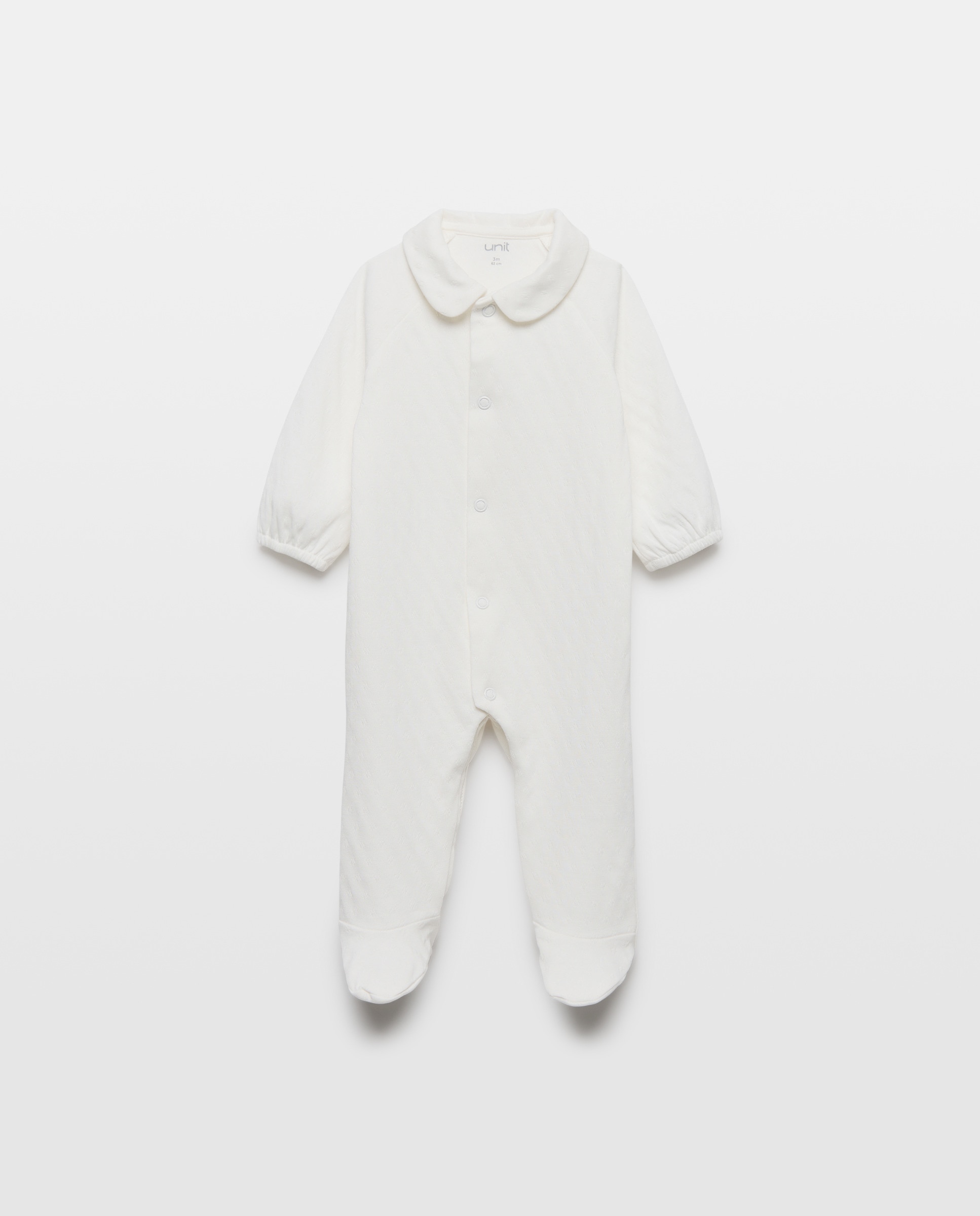 Imagen 0 de Pijama de bebé largo calados