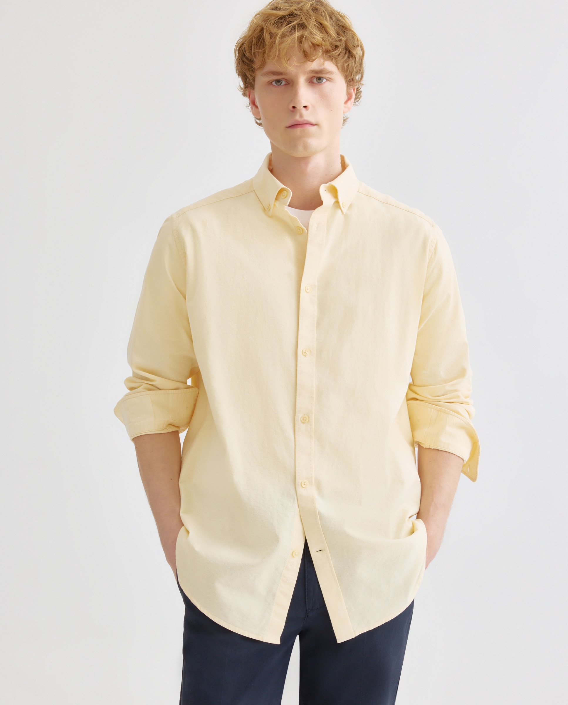 Imagen 0 de Camisa sport hombre oxford ligera lavada lisa