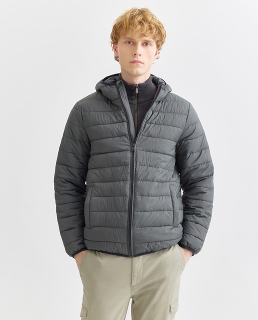 Imagen 0 de Chaqueta hombre ultraligera capucha con relleno reciclado