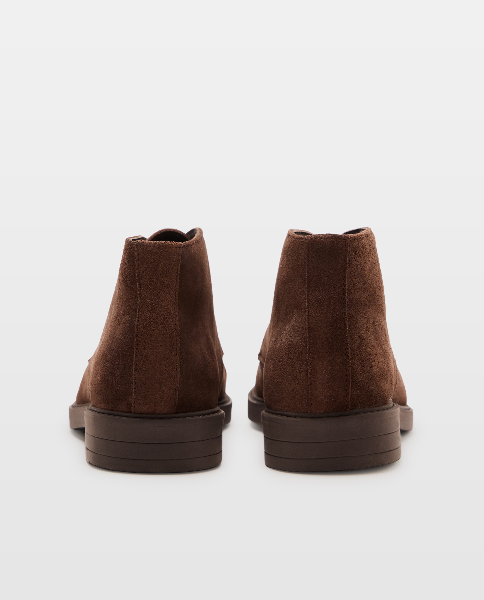 Bota cordones bordon de serraje de hombre con piso de goma Marrón-3