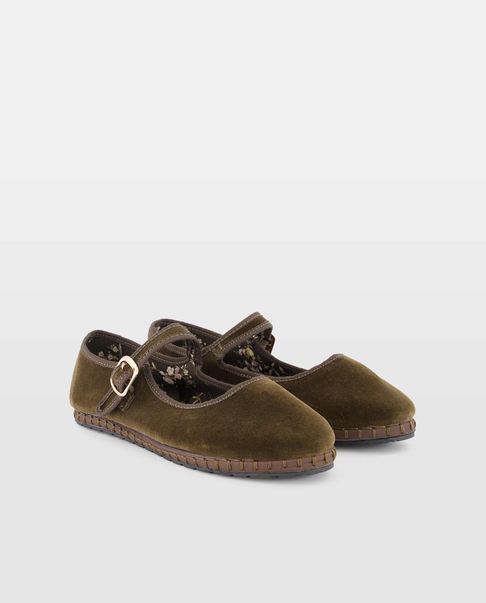 Zapato de mujer de terciopelo mercedes Chocolate-2