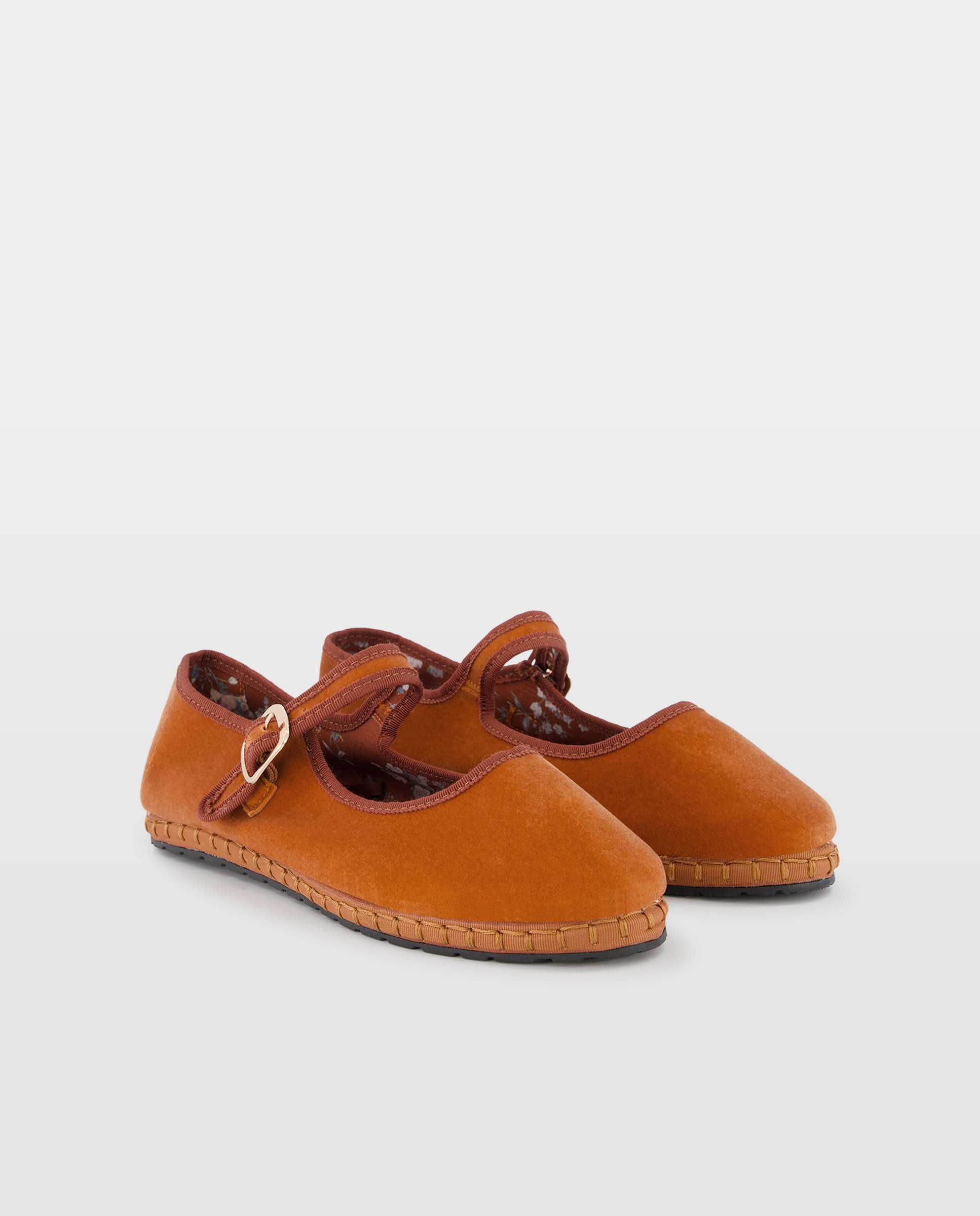 Zapato de mujer de terciopelo mercedes Toffee-2