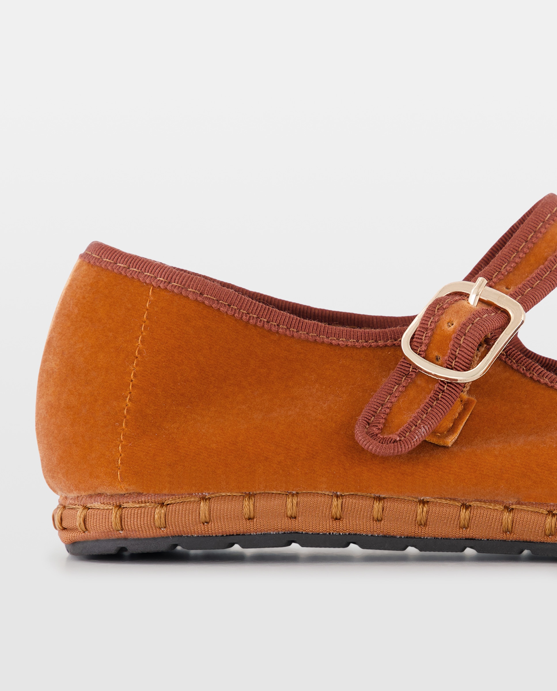 Zapato de mujer de terciopelo mercedes Toffee-5