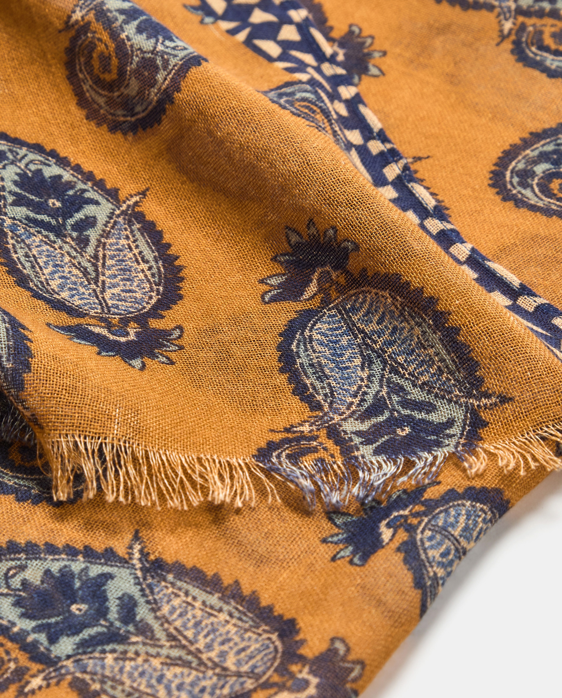 Écharpe com Caxemiras Camel-3