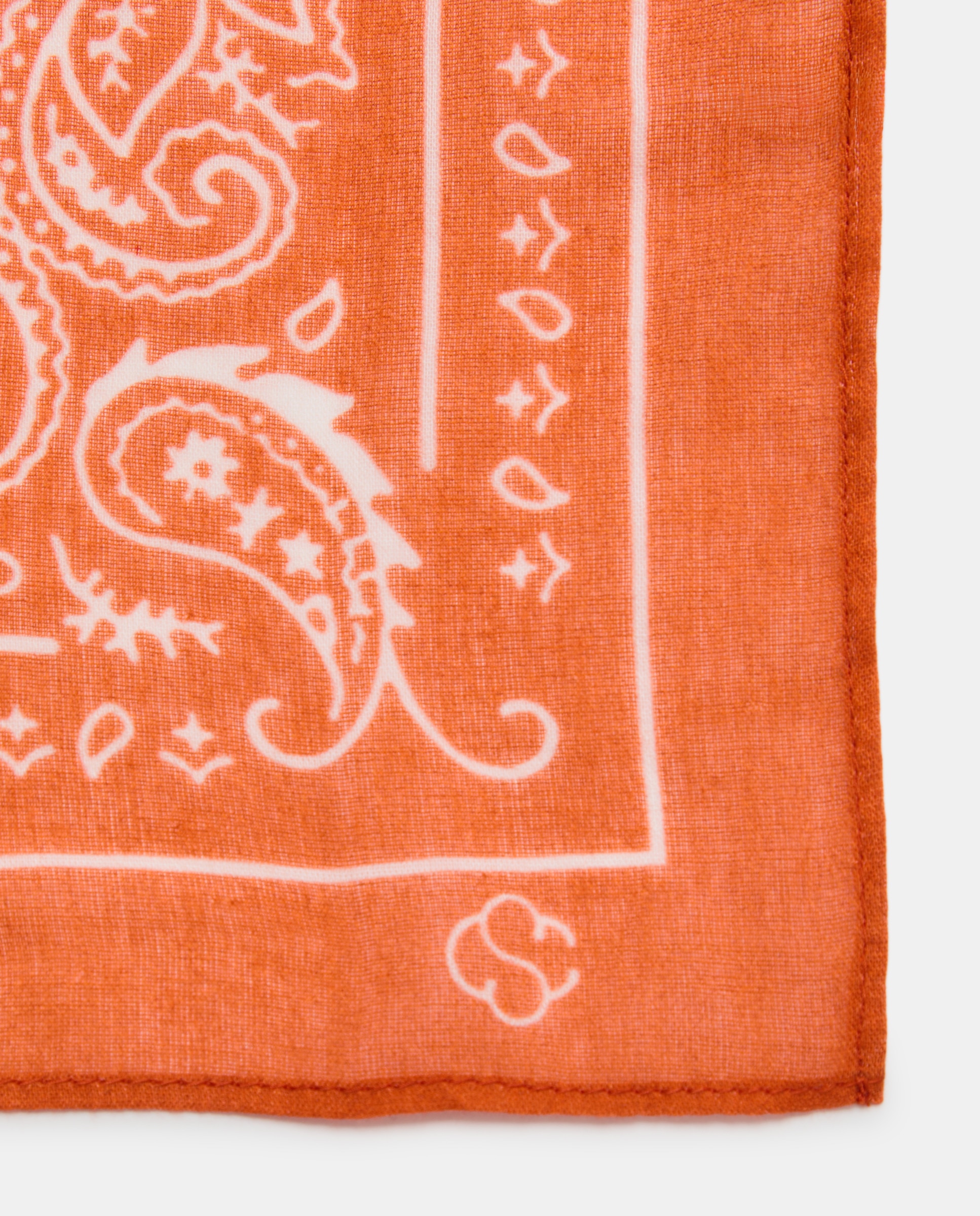 Lenço Tipo Bandana com Estampado Floral Vermelho-4