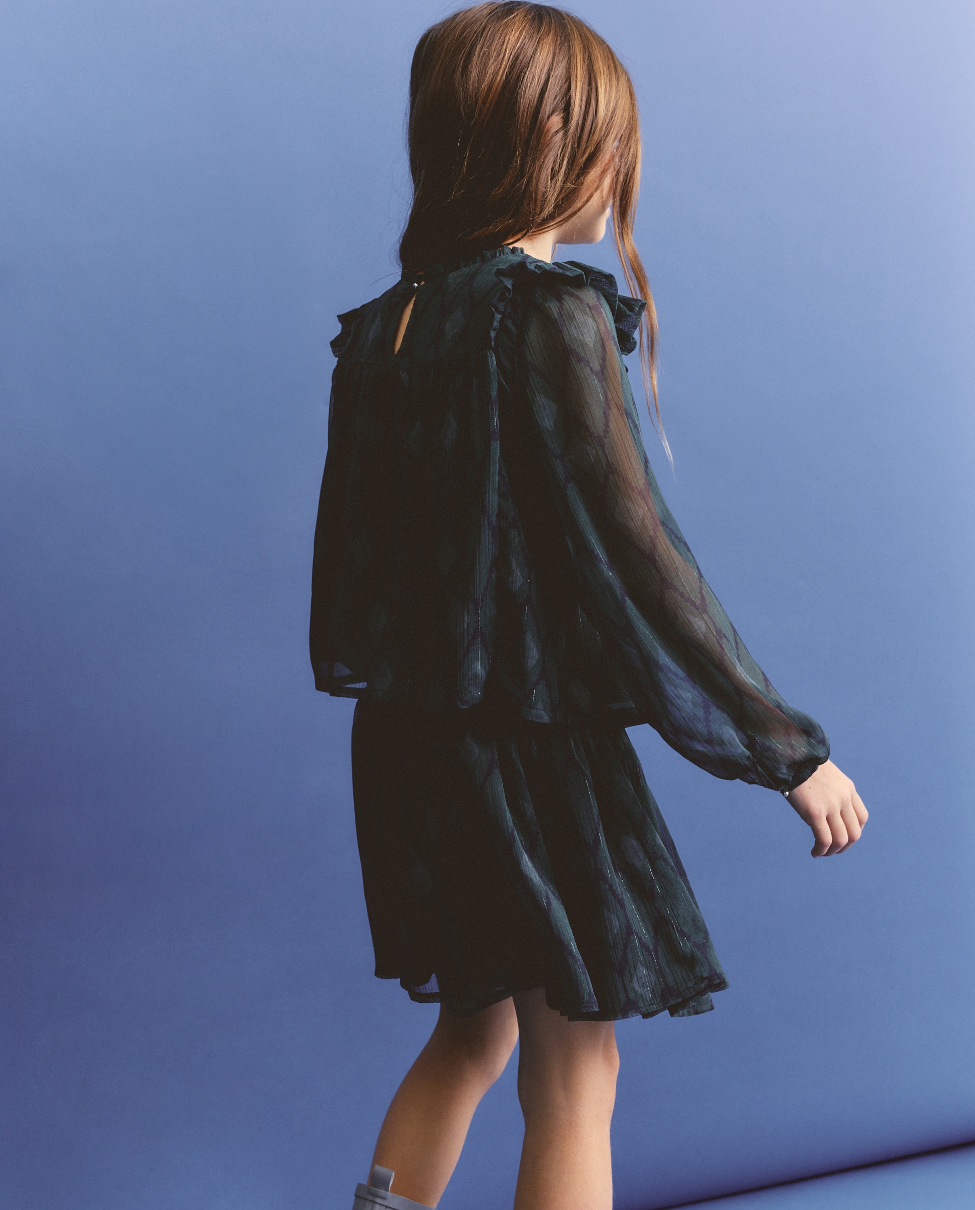 Blusa de Chiffon com Detalhe em Fio Metalizado, Franzidos e Manga Comprida Verde-3