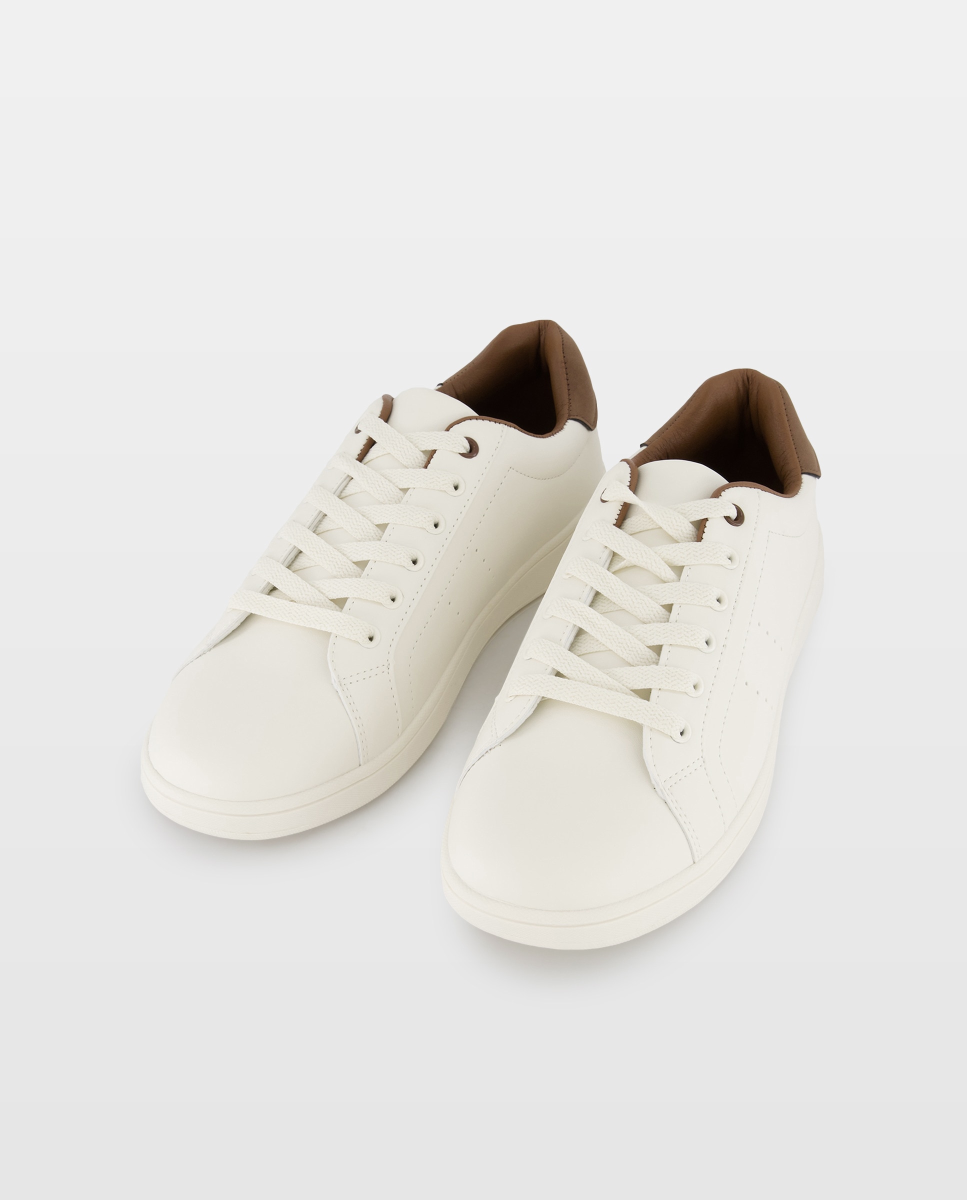 Deportivo cordones de hombre con piso goma Blanco hielo-2