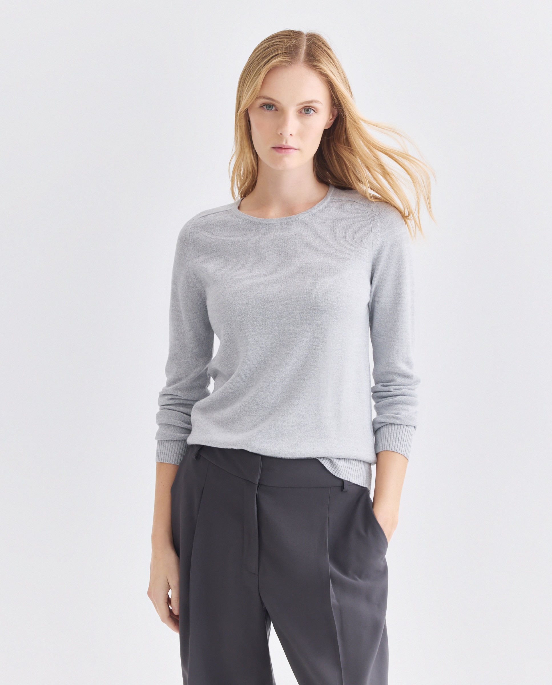 Camisola de Malha Básica com Decote Redondo e Manga Comprida Martelo Cinzento médio-1