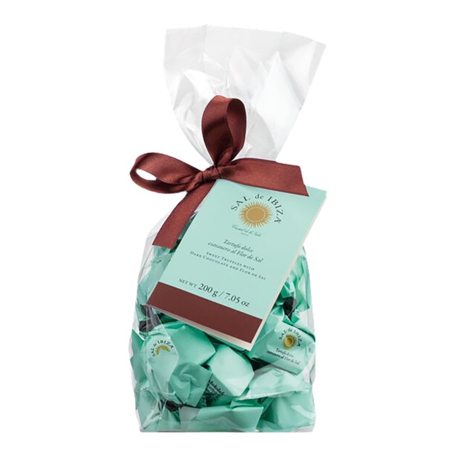 Imagen 0 de Trufas de chocolate negro y avellanas del Piamonte y Flor de Sal de Ibiza