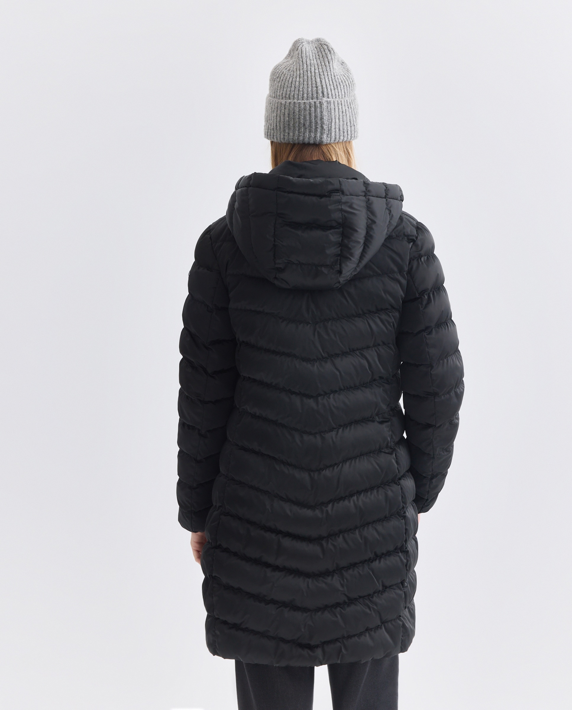 Casaco Comprido com Capuz Desmontável Preto-3