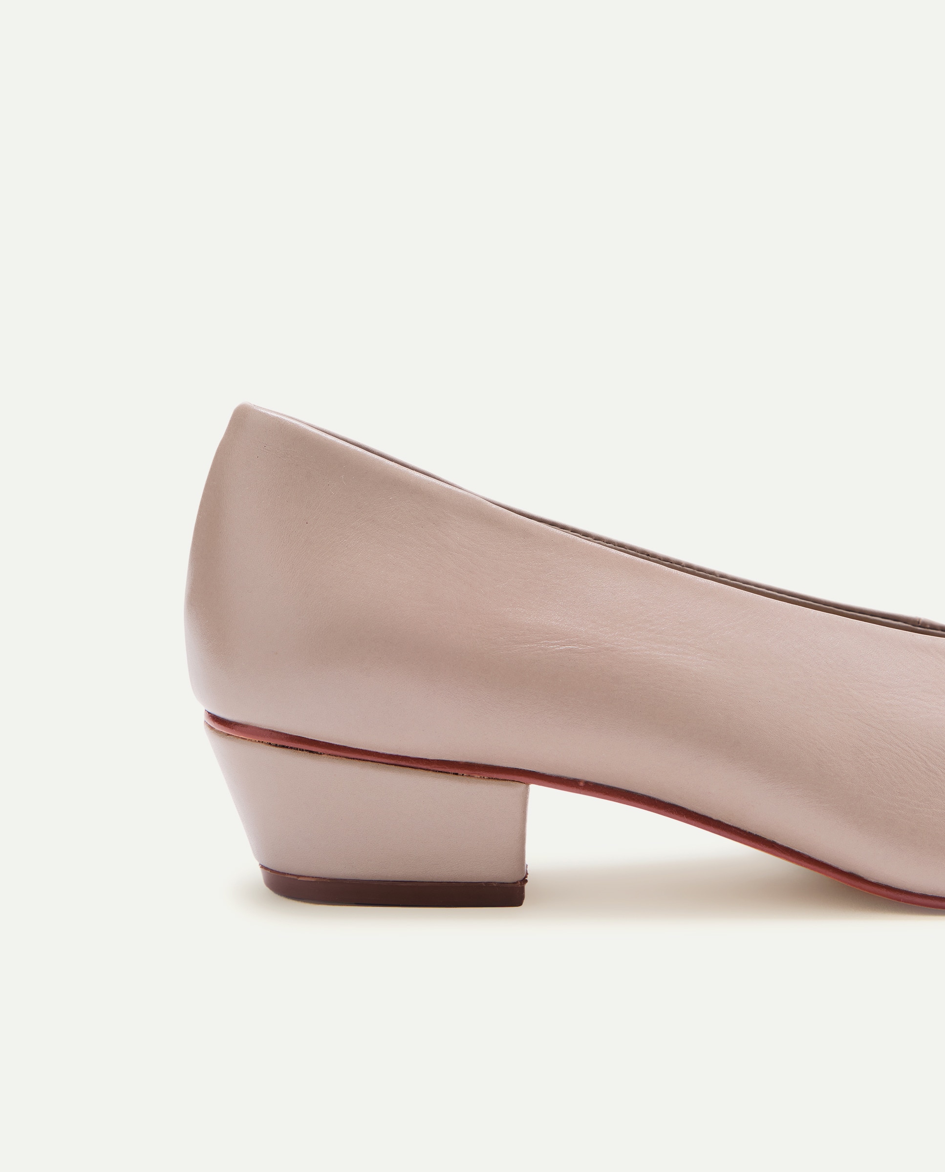 Bailarina de mujer de piel con tacón Gris claro-5