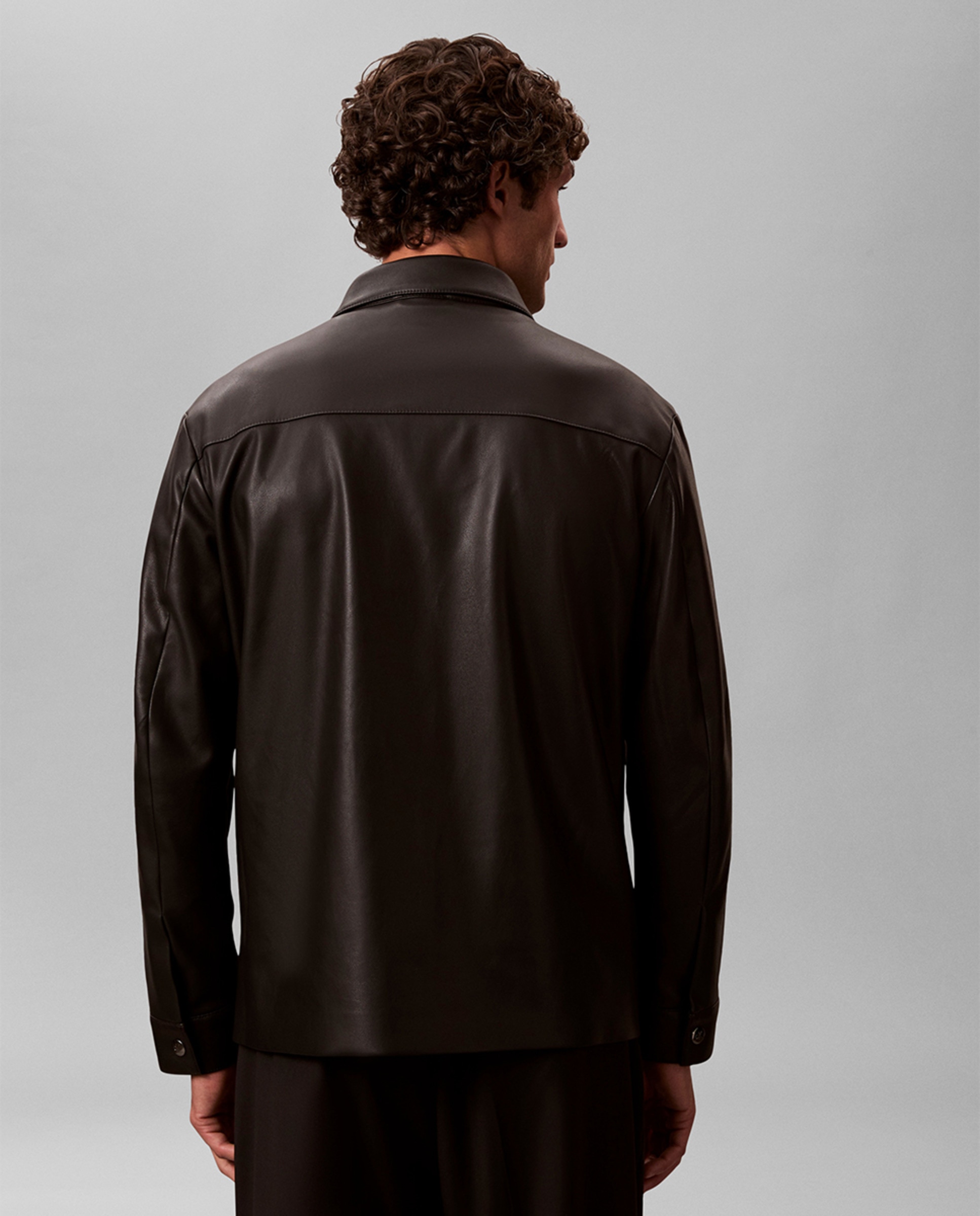 Casaco em Polipele Preto-2