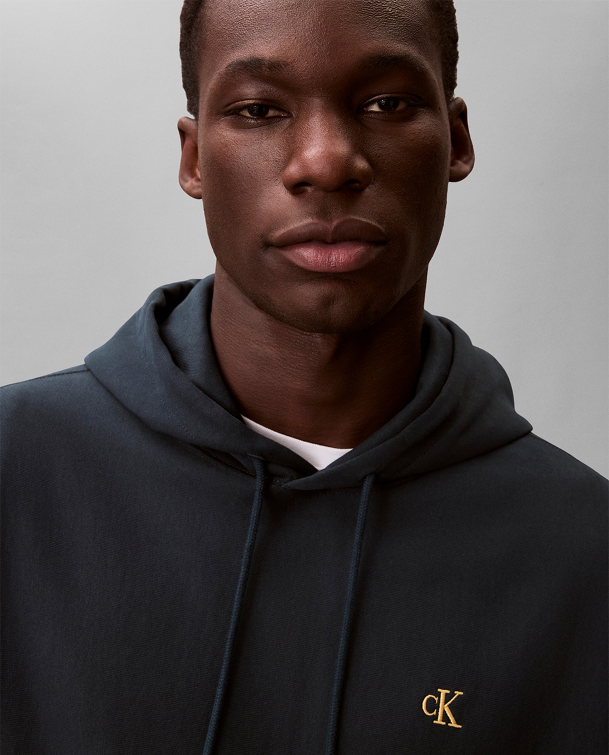 Sweatshirt com Capuz e Logótipo Azul-marinho-4