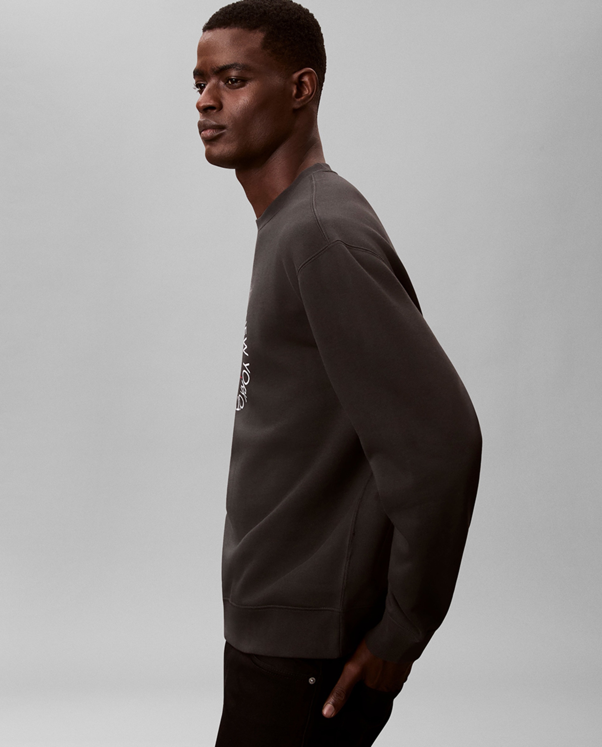 Sweatshirt com Desenho Gráfico Preto-4