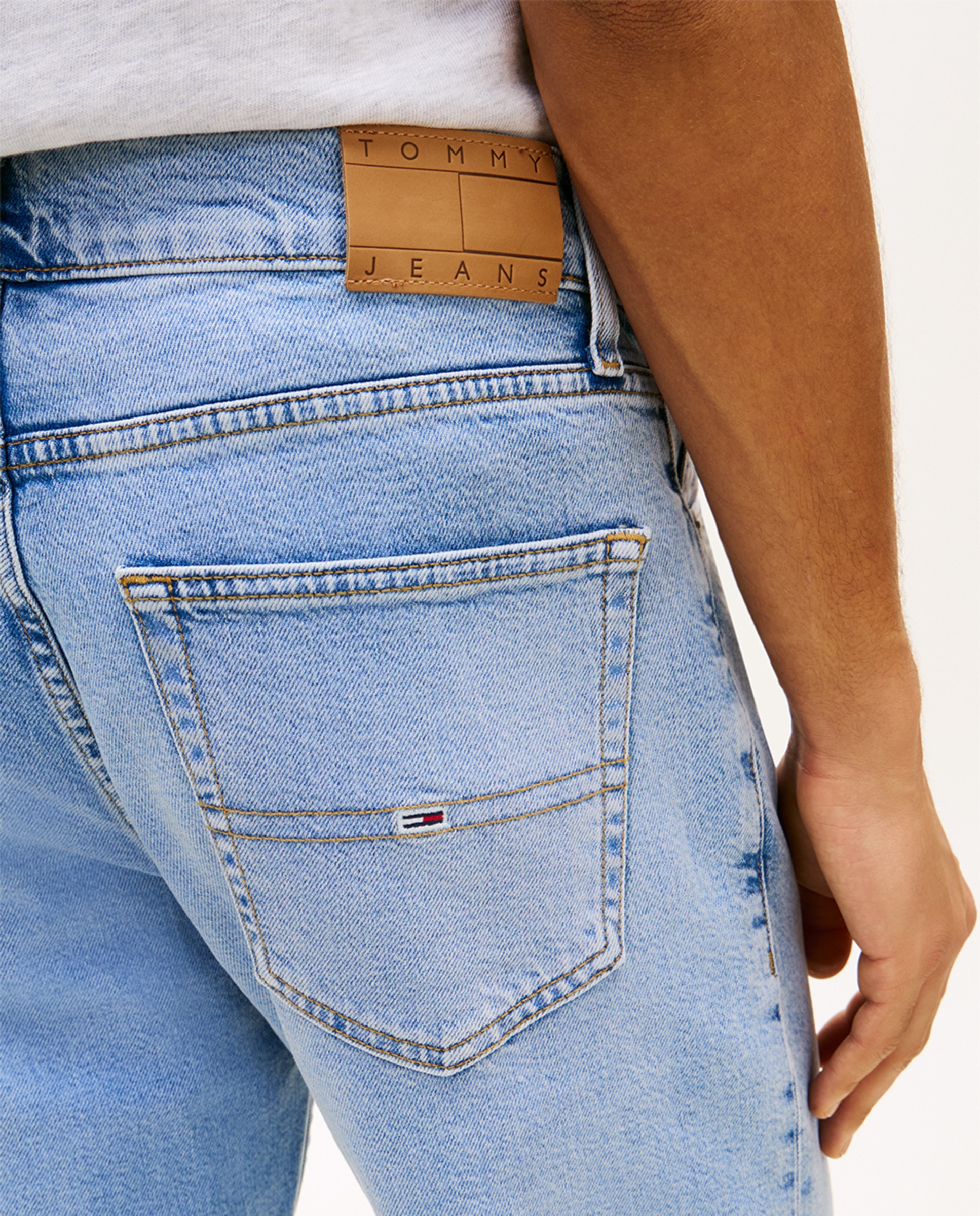 Jeans RYAN Slim Straight Fit Azul-claro-4