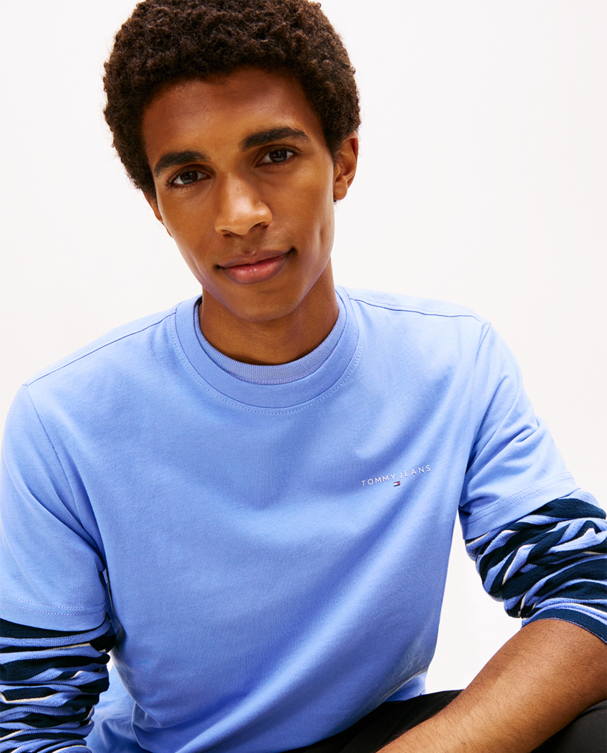T-shirt Slim Fit com Manga Curta Azul-3