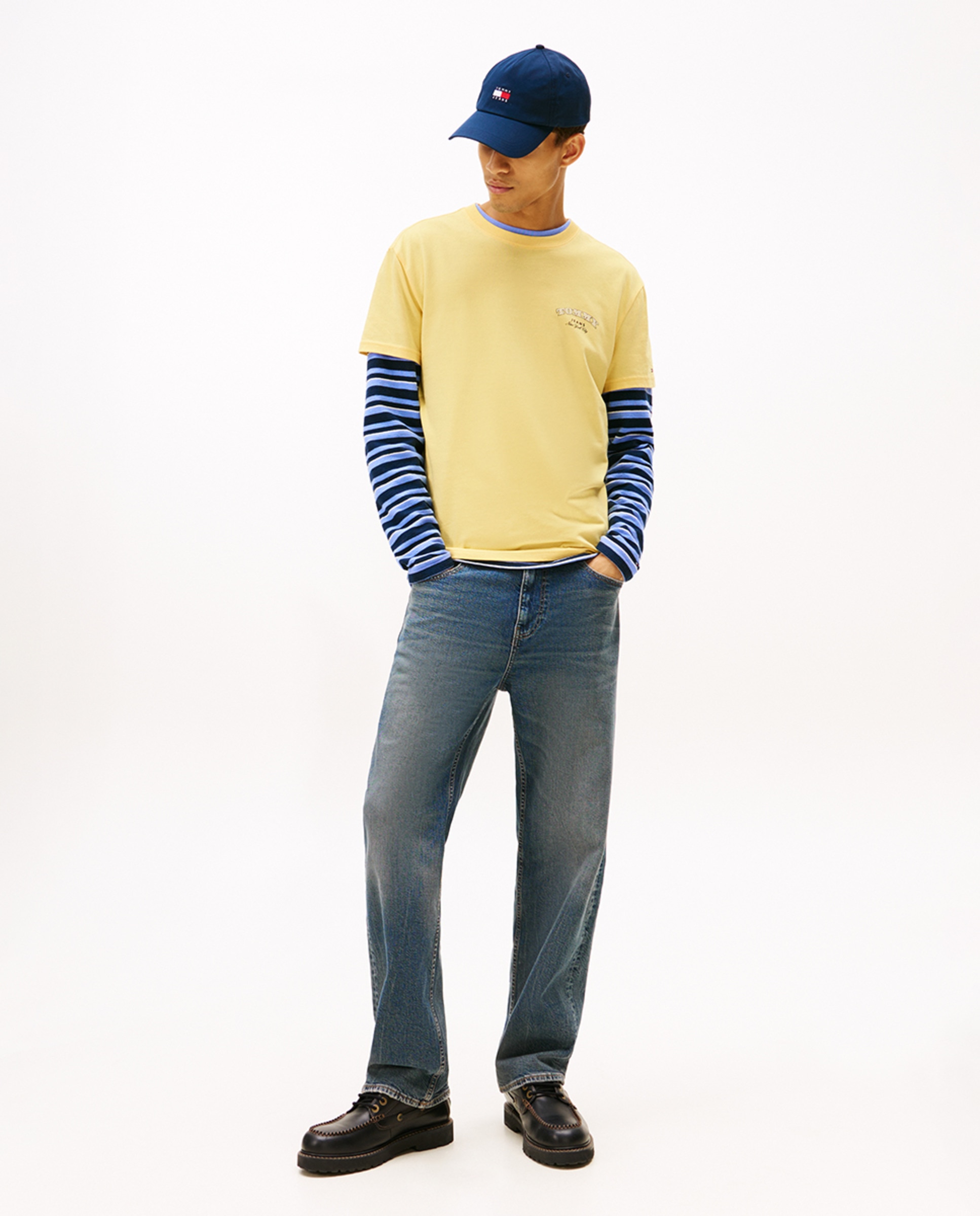 T-shirt Regular Fit de Manga Curta Amarelo-5