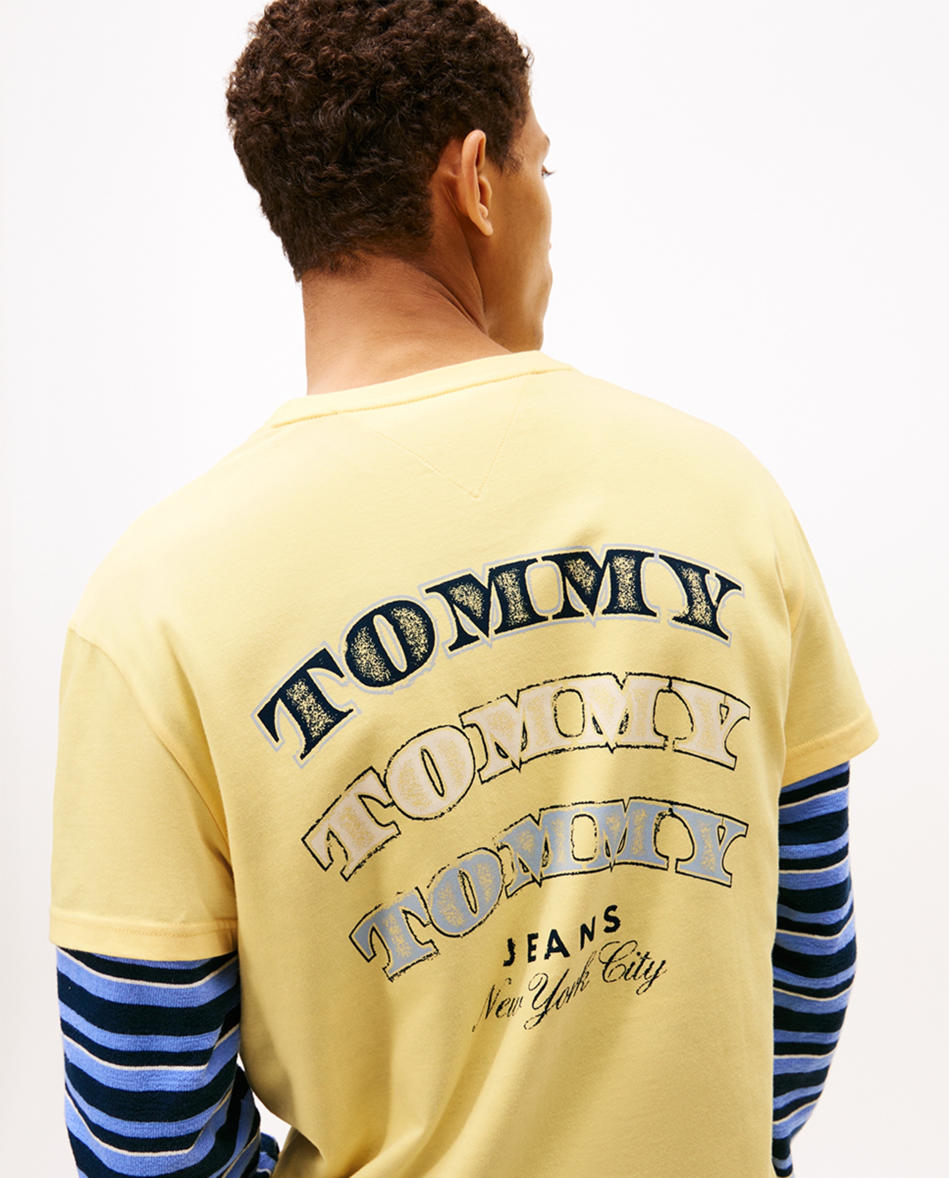 T-shirt Regular Fit de Manga Curta Amarelo-3