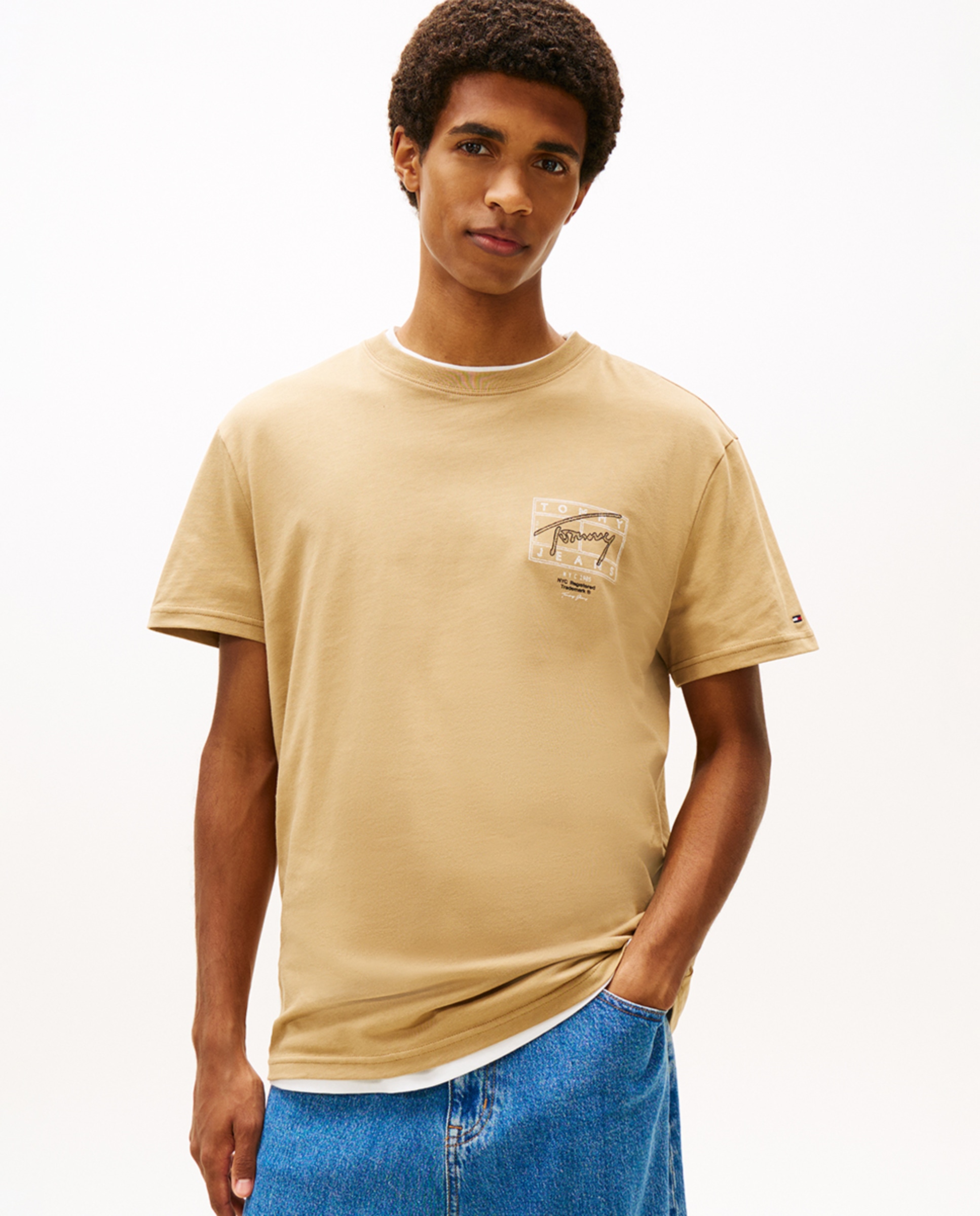 T-shirt Regular Fit de Manga Curta Castanho-claro-1