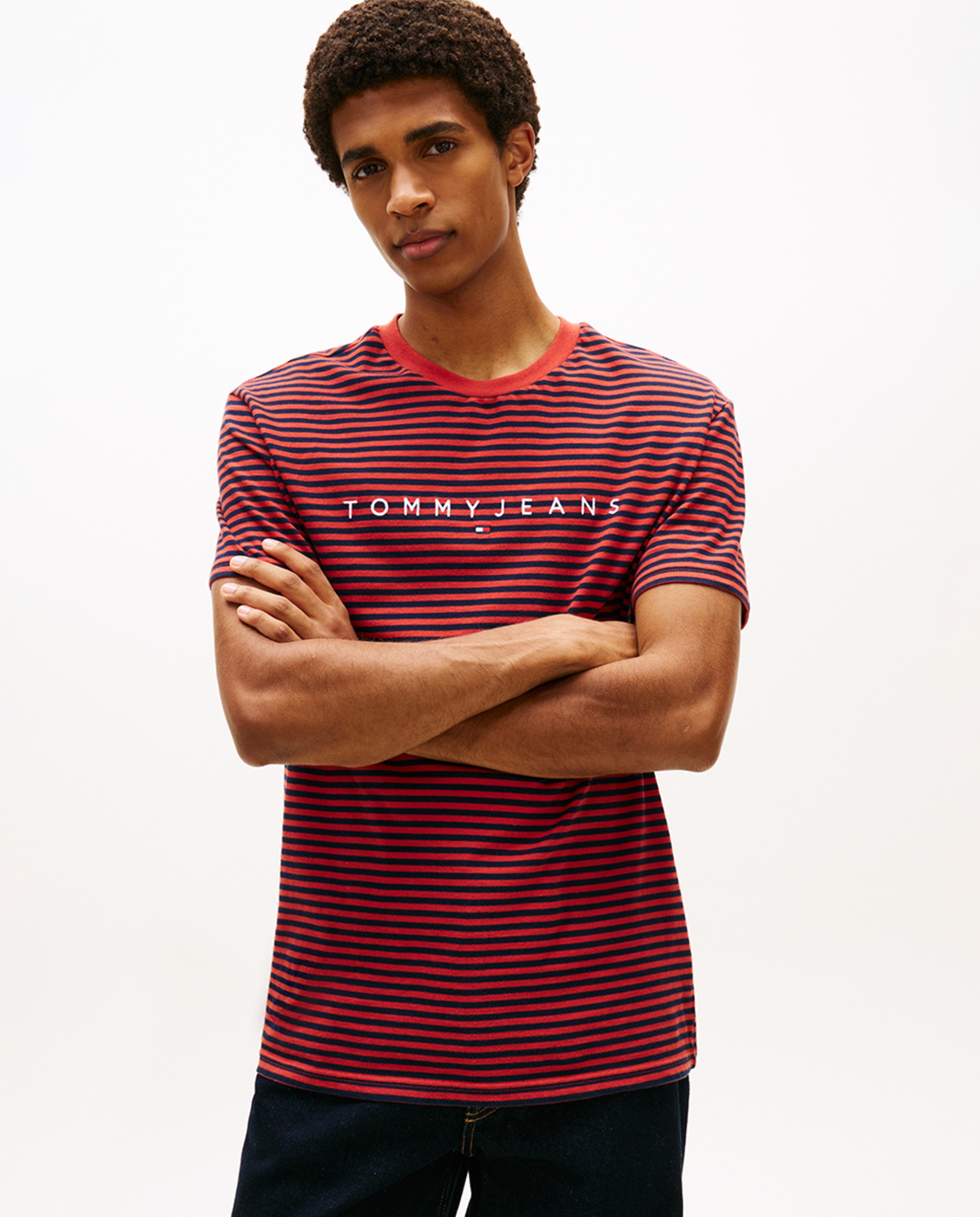 Imagem 0 de T-shirt às riscas com manga curta