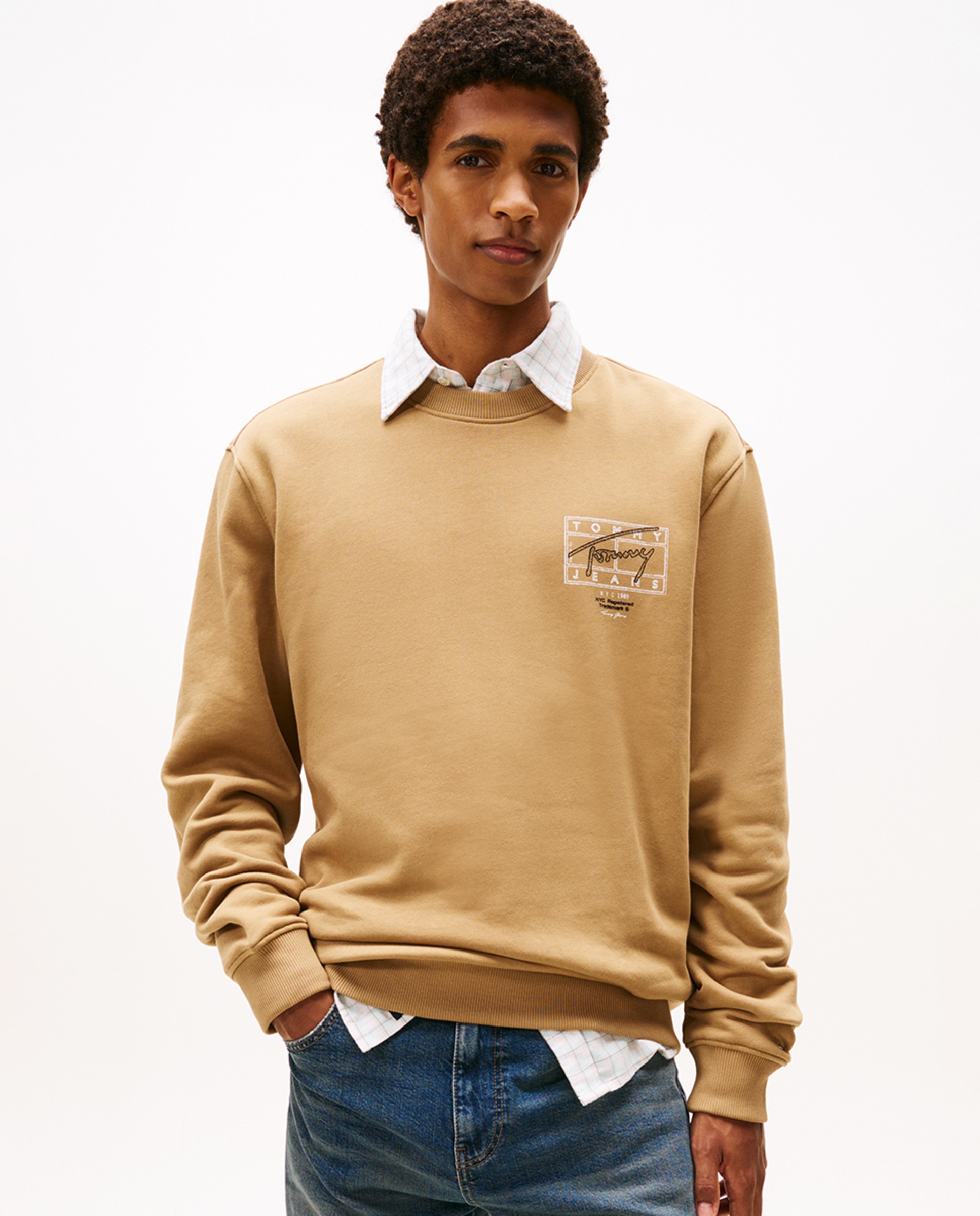 Sweatshirt Regular Fit com Gola Redonda Castanho-claro-1
