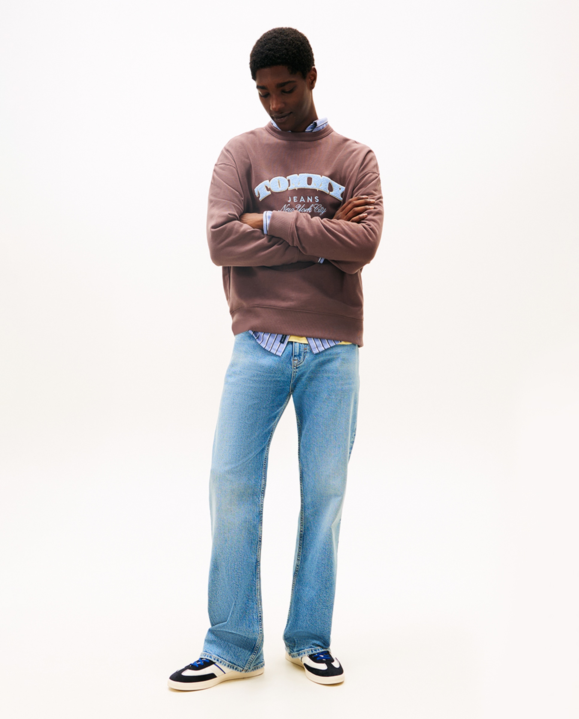 Sweatshirt Relaxed Fit com Gola Redonda Castanho-escuro-5