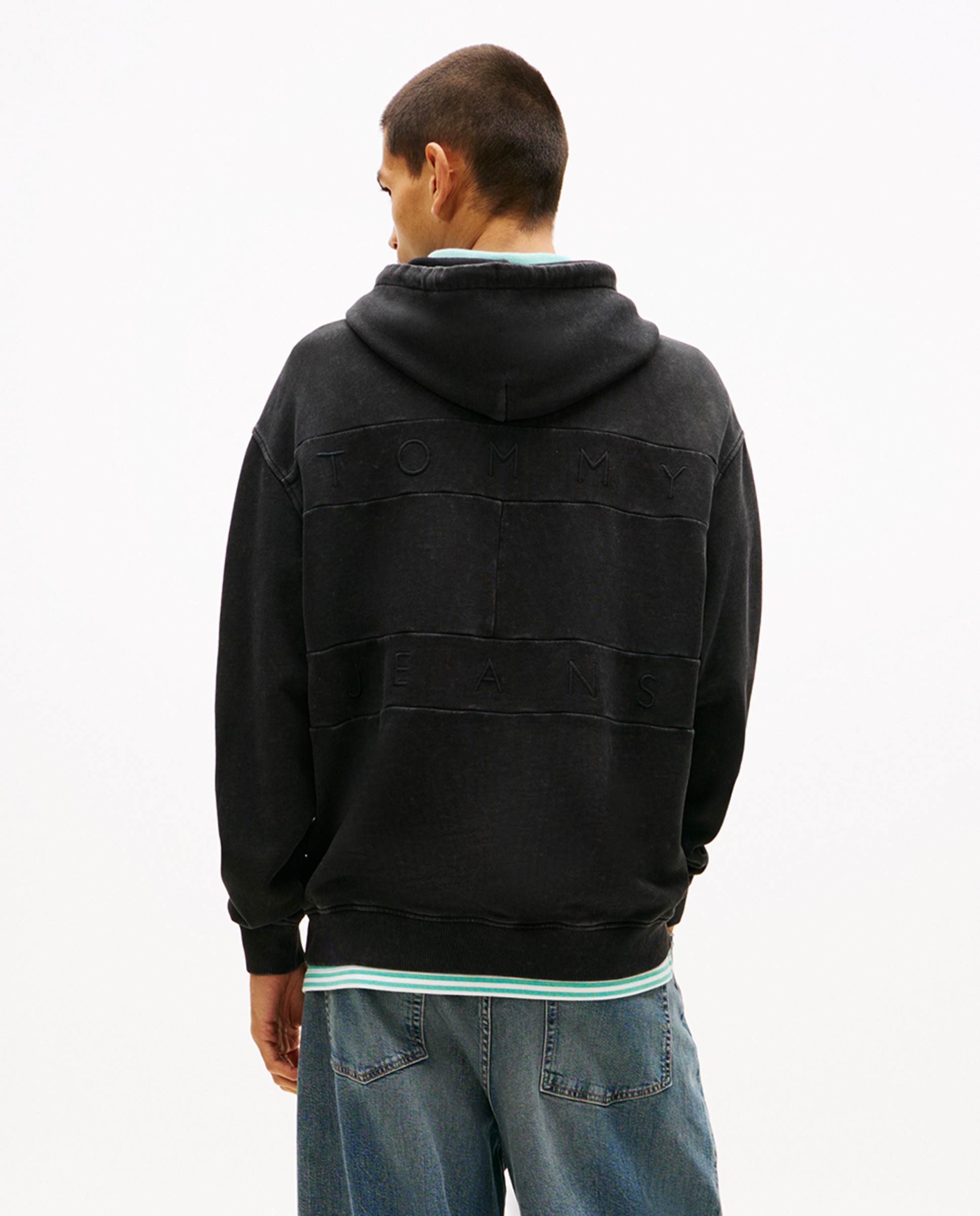 Sweatshirt Relaxed com Capuz Preto-2