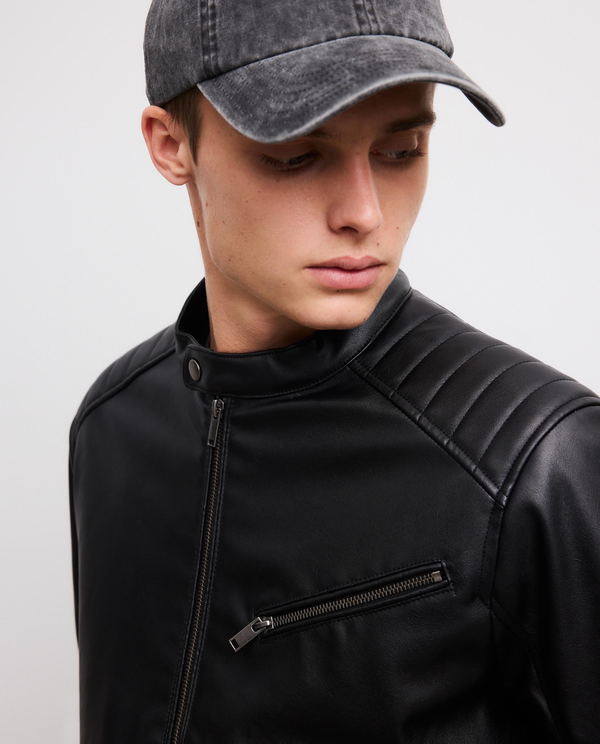 Blusão Biker em Polipele Preto-4