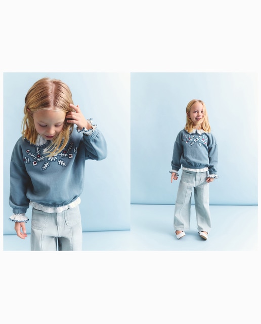 Imagen 0 de Sudadera de niña con bordado floral